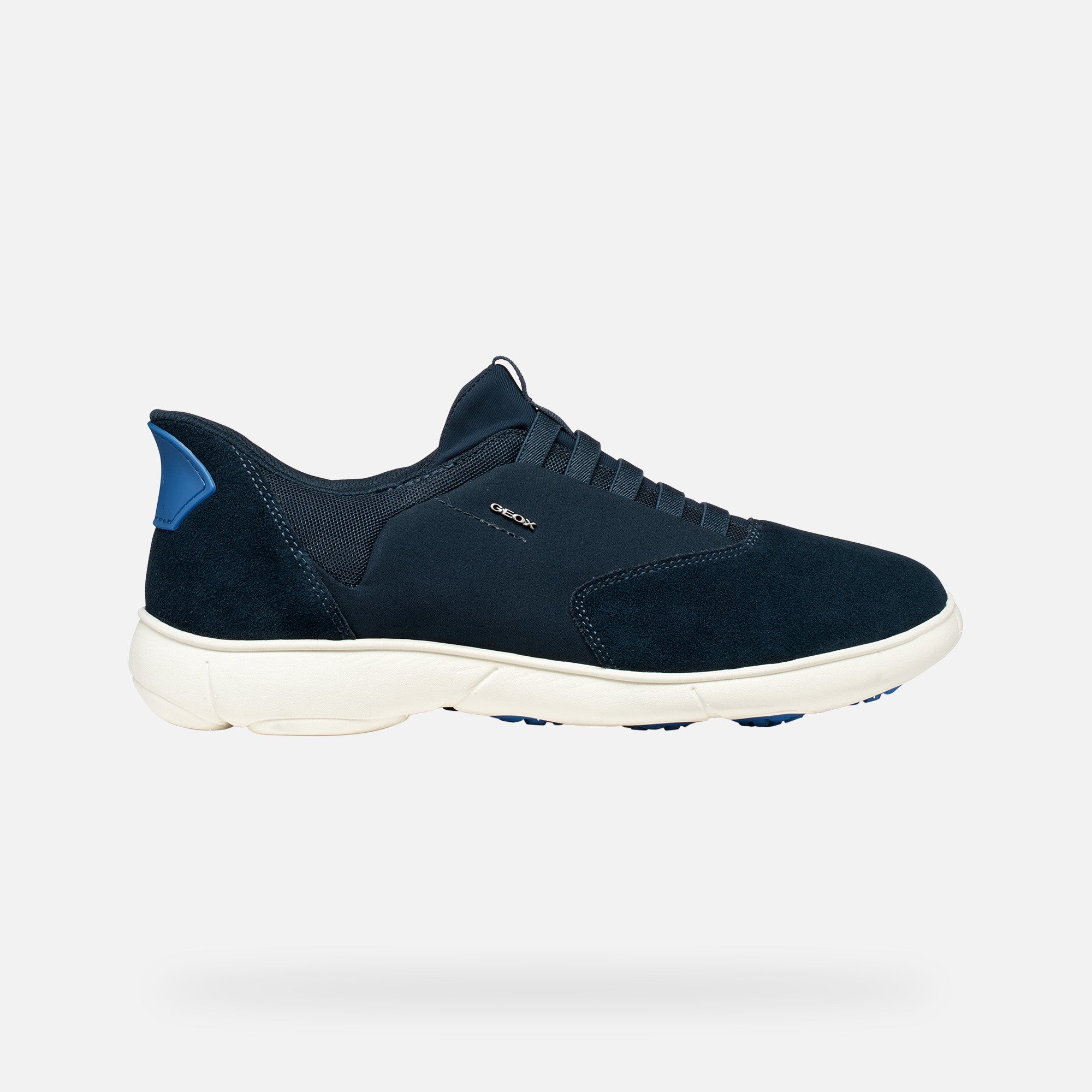 Nebula 2.0 Plus Sneakers