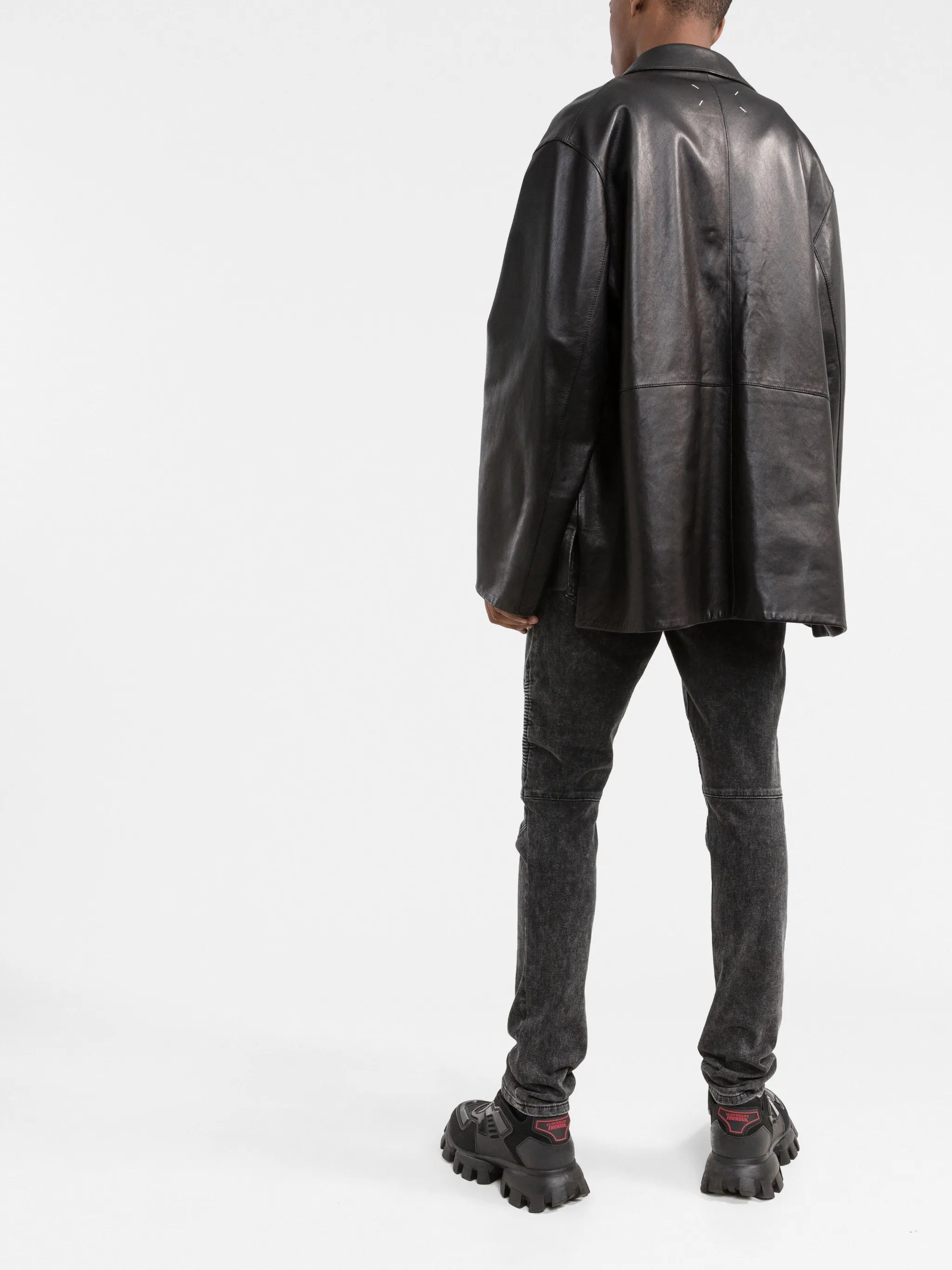 Slim-fit jeans with ribbed knees