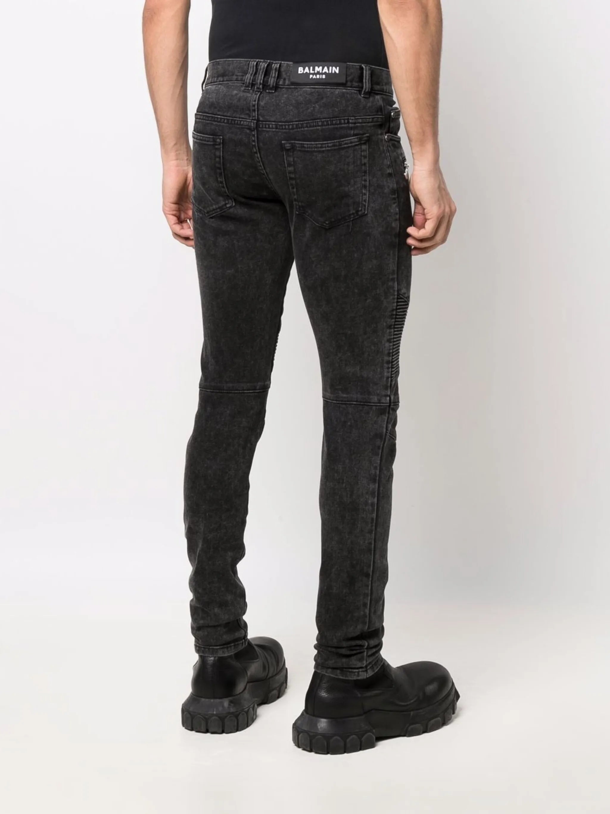Schmale Jeans mit Bleached-Effekt