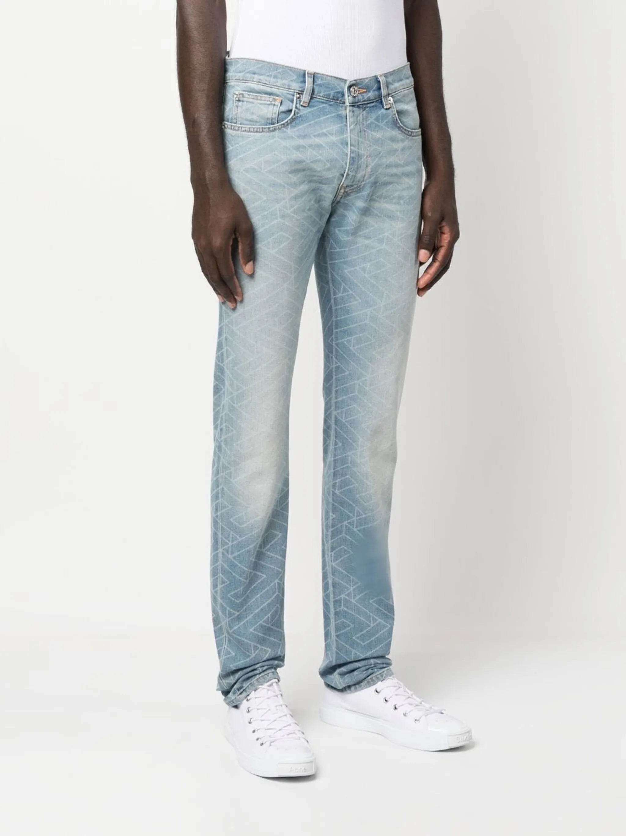 Jeans mit geometrischem Print