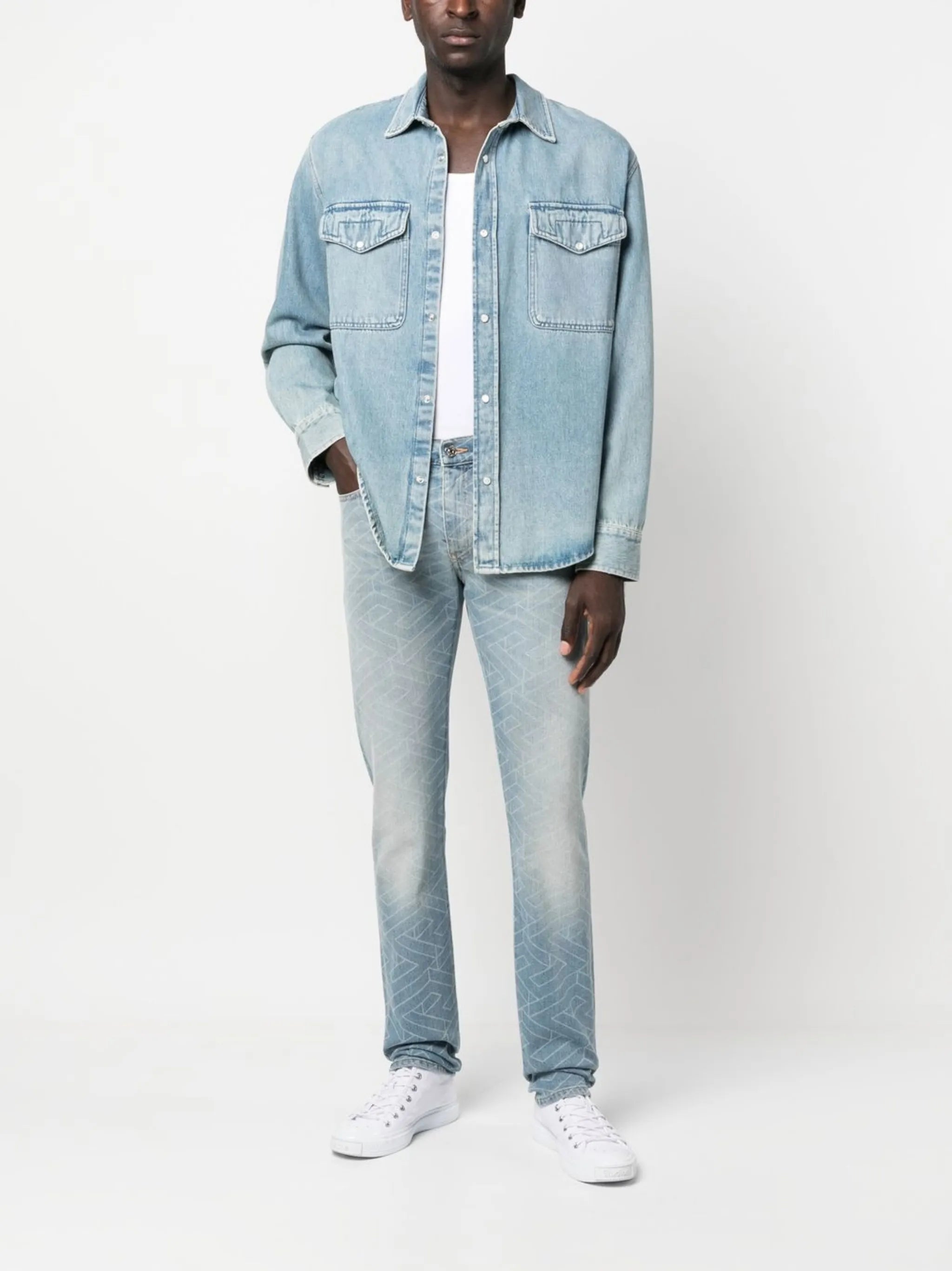 Jeans mit geometrischem Print