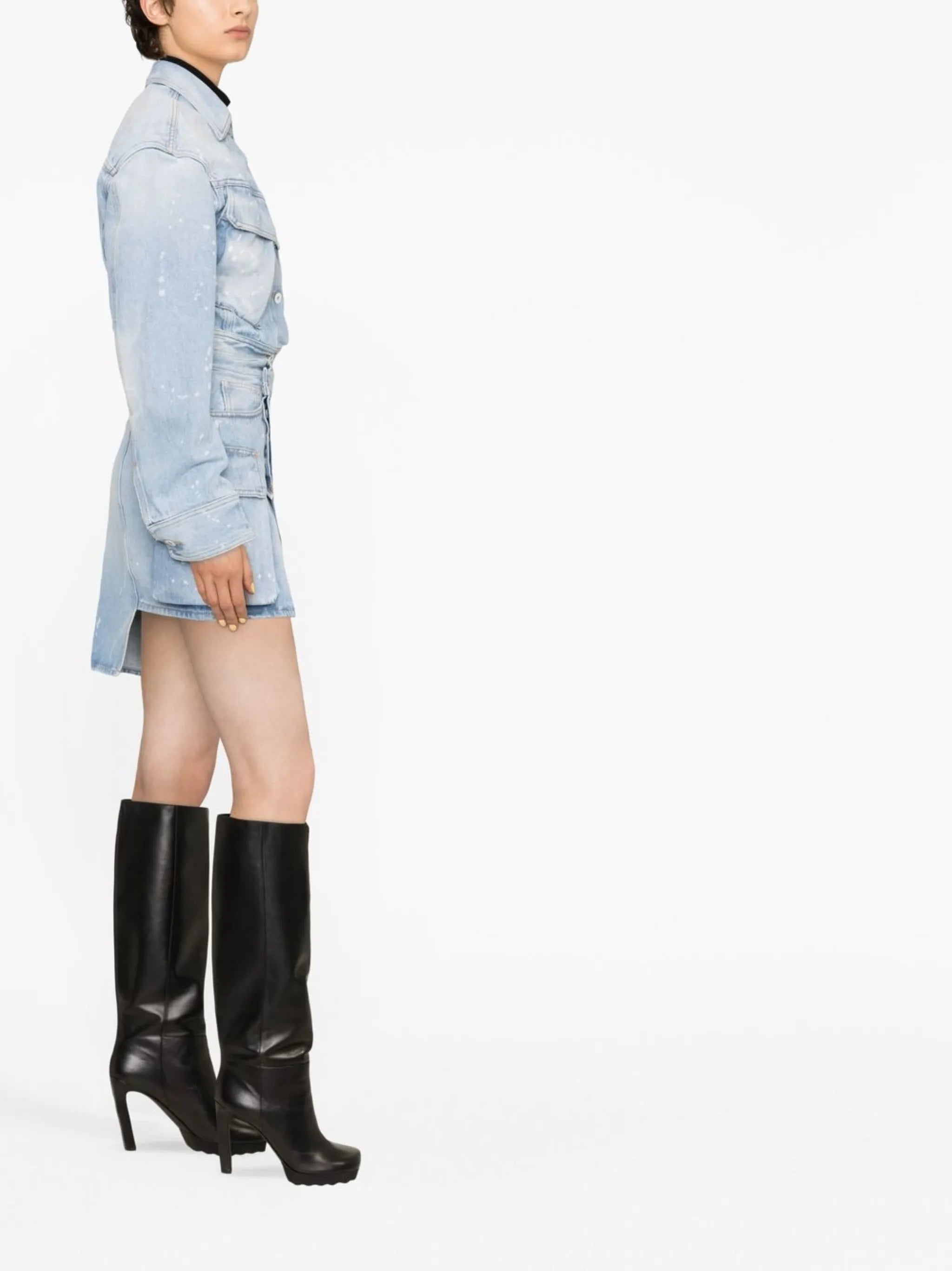 Cropped denim jacket in distressed look