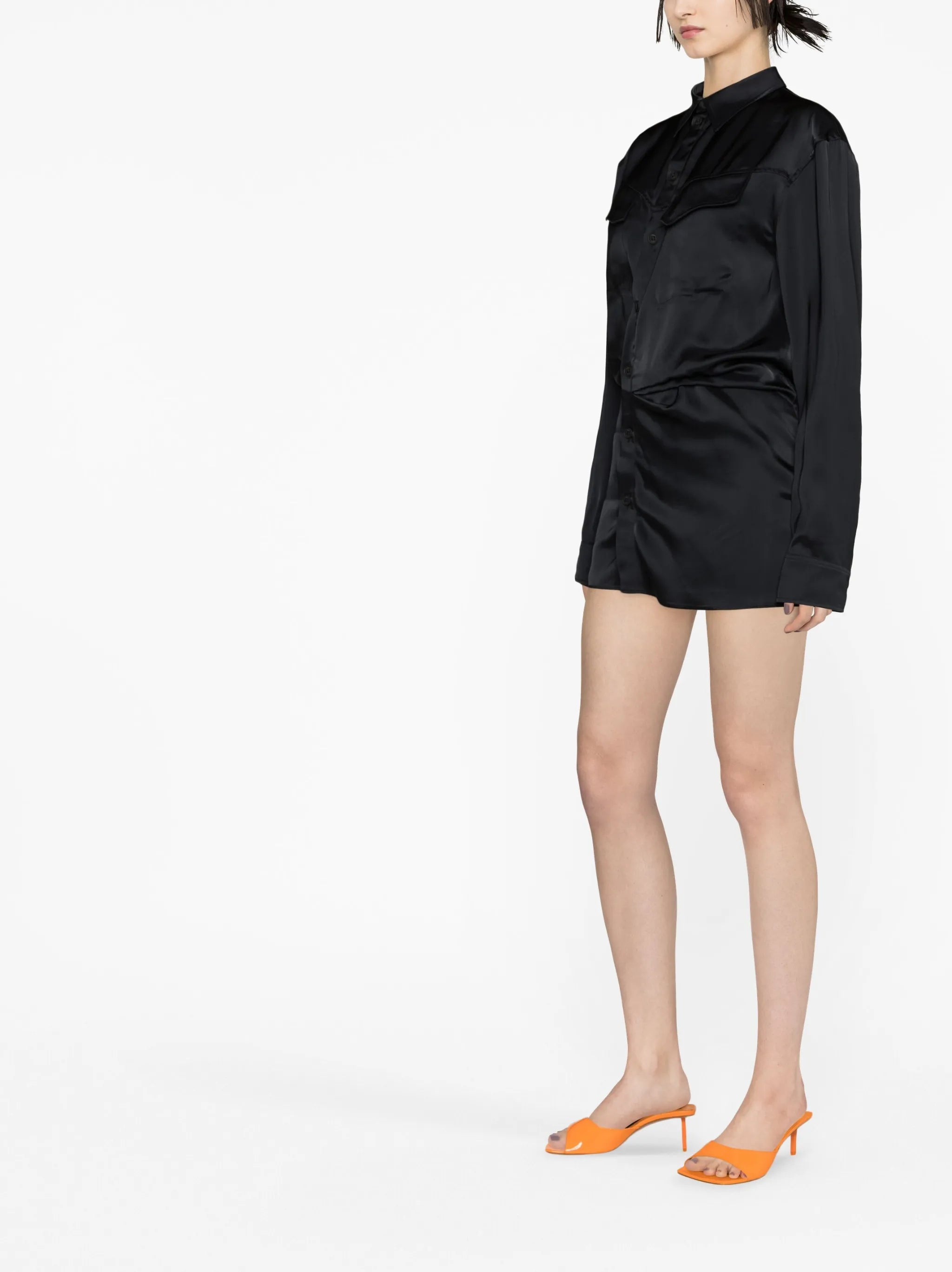 Asymmetrisches Kleid mit Raffung