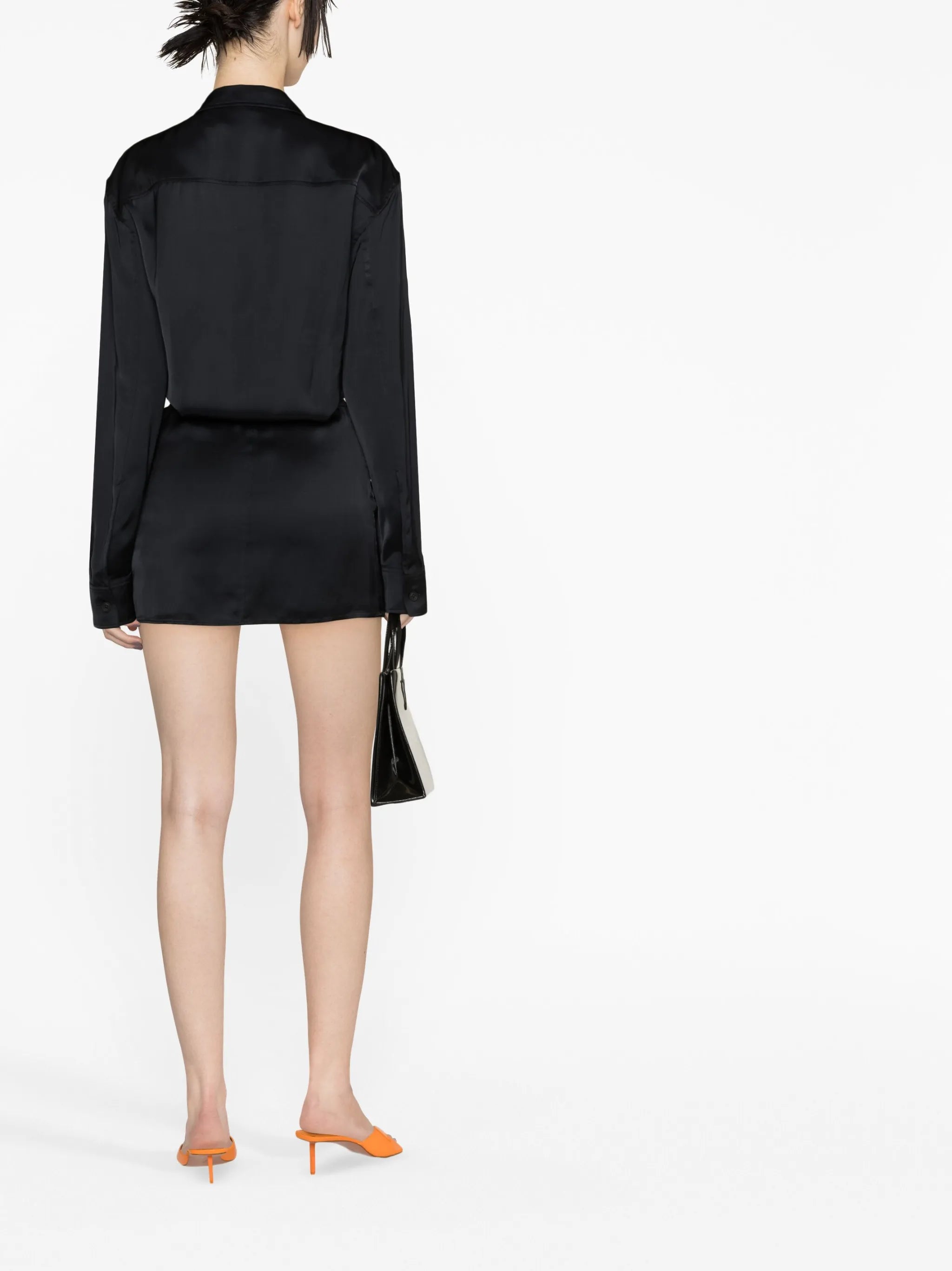 Asymmetrisches Kleid mit Raffung