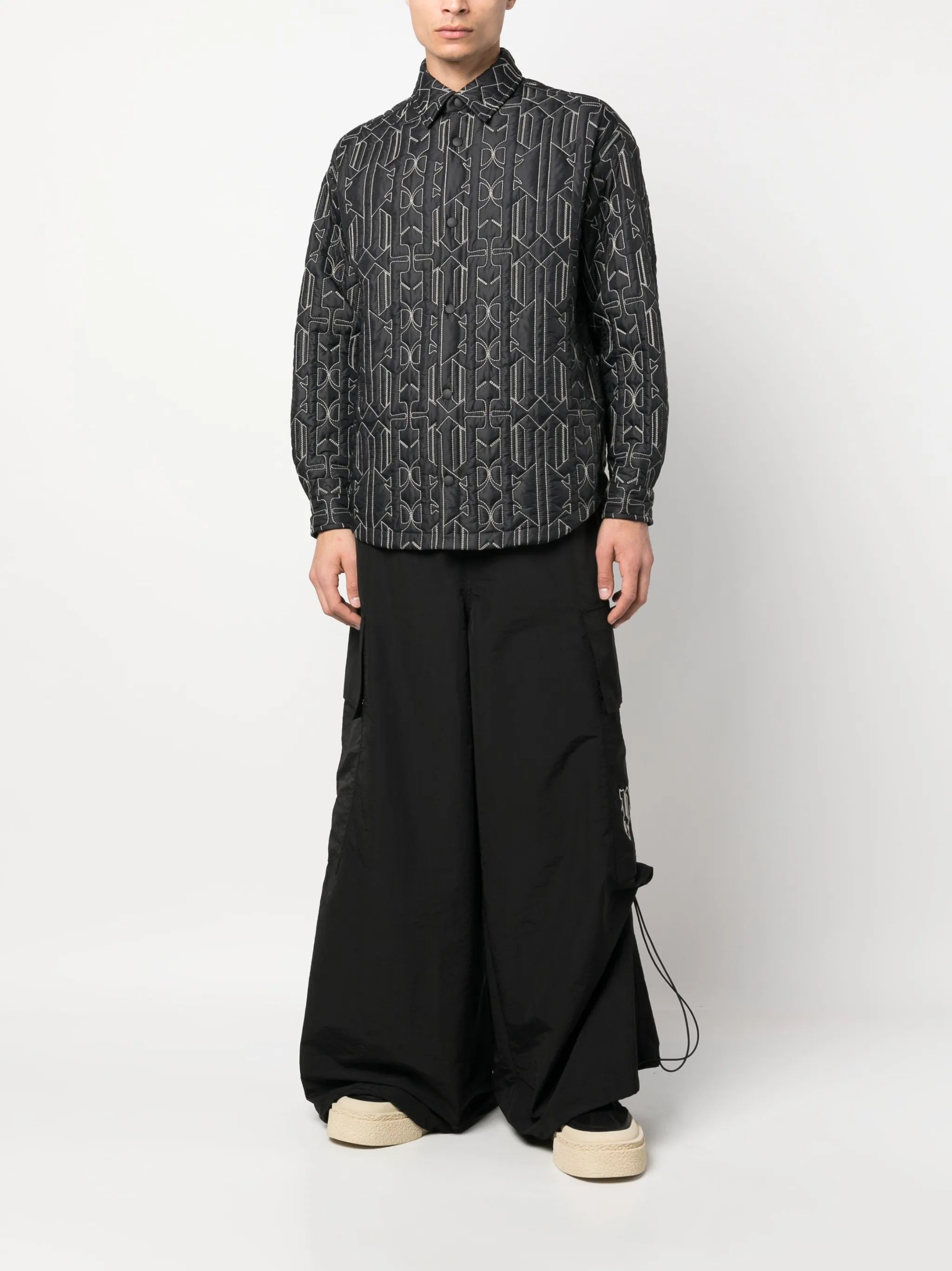 Gesteppte Hemdjacke mit Monogramm