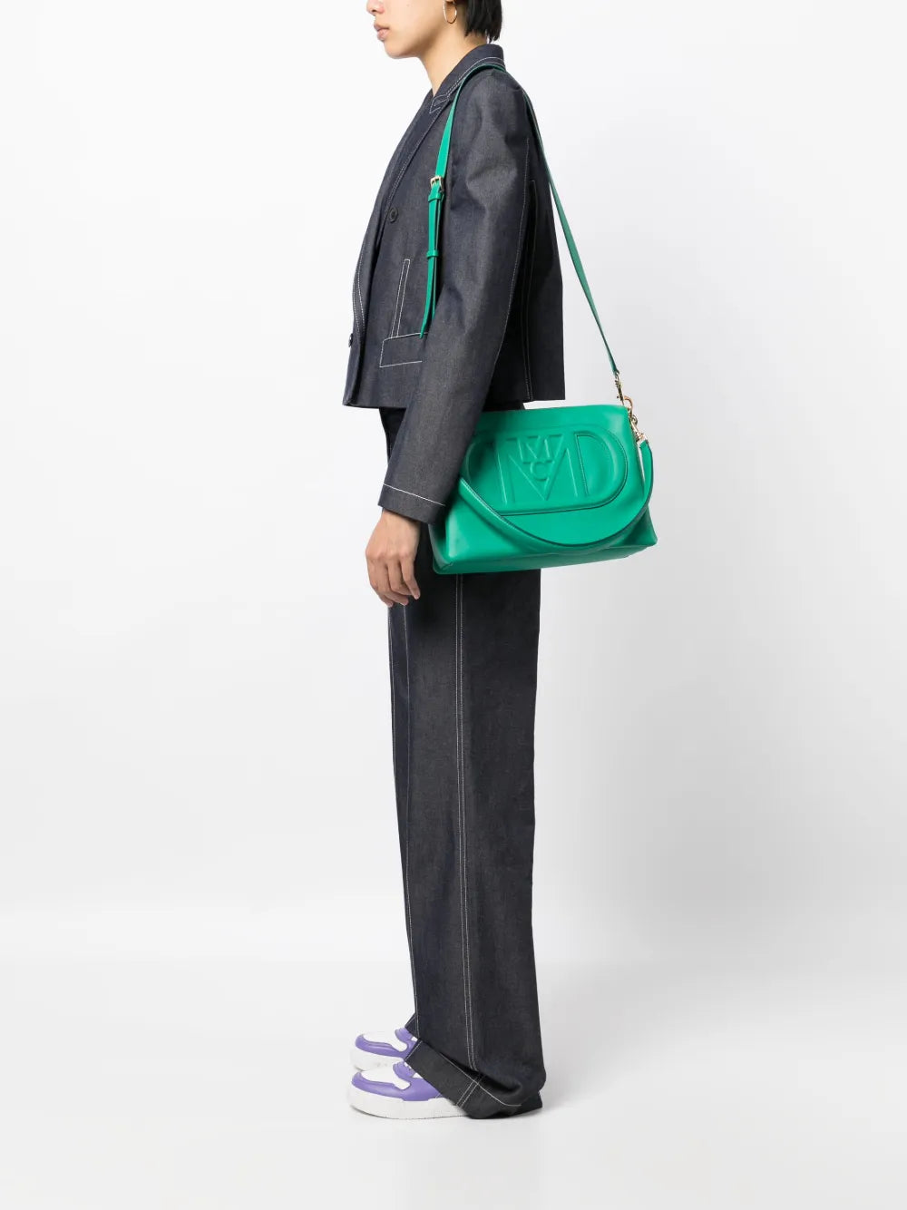 Mittelgrosse Schultertasche