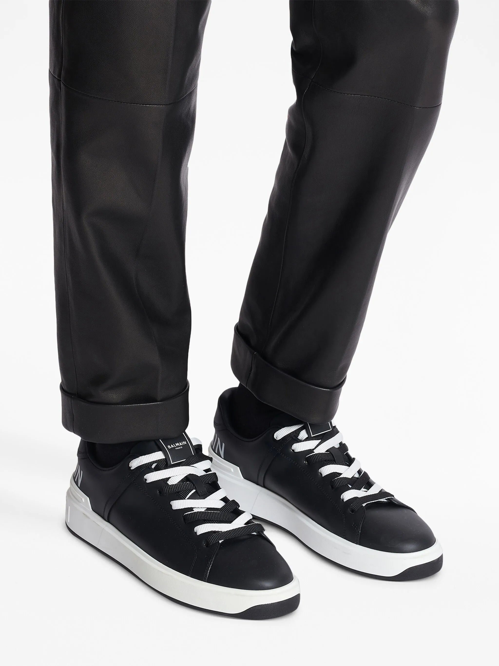 B-Court Sneakers
