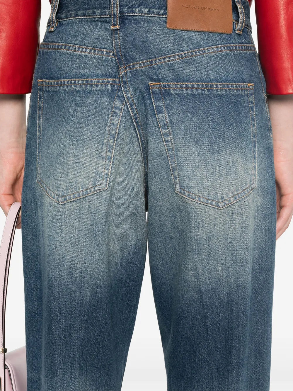 Straight-Leg-Jeans mit Logo-Patch