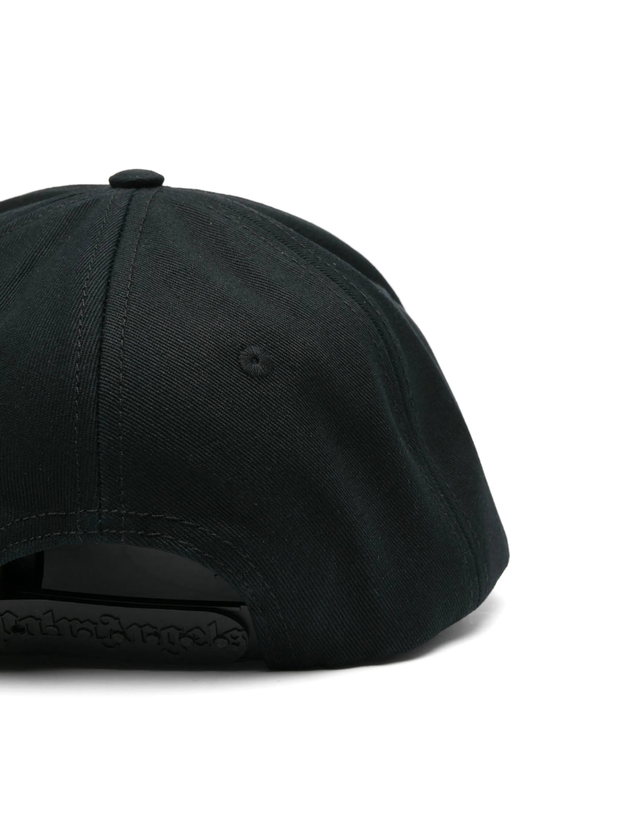 Baseball cap with logo embroidery