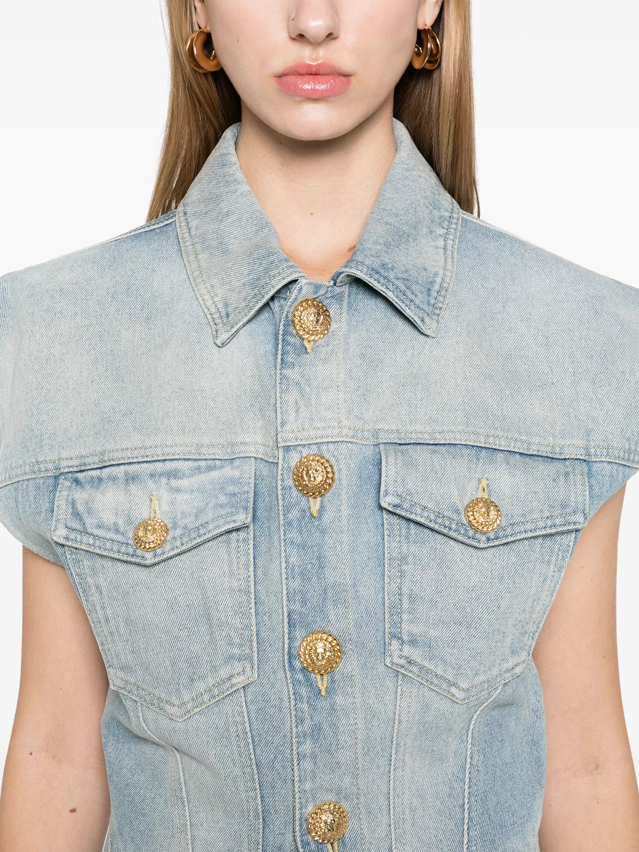 Klassisches Jeans-Minikleid