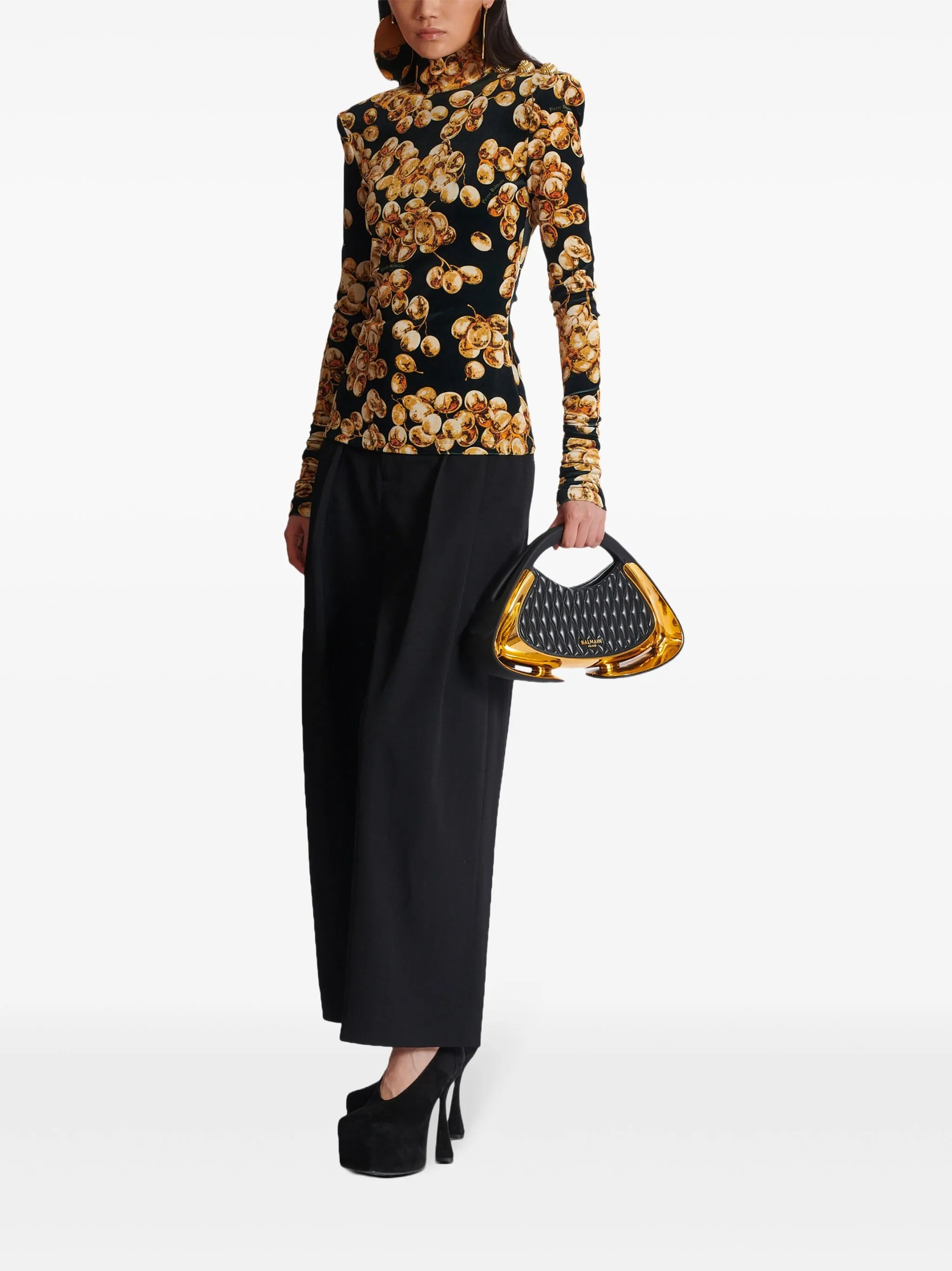 Grain de Poudre Hose mit Falten