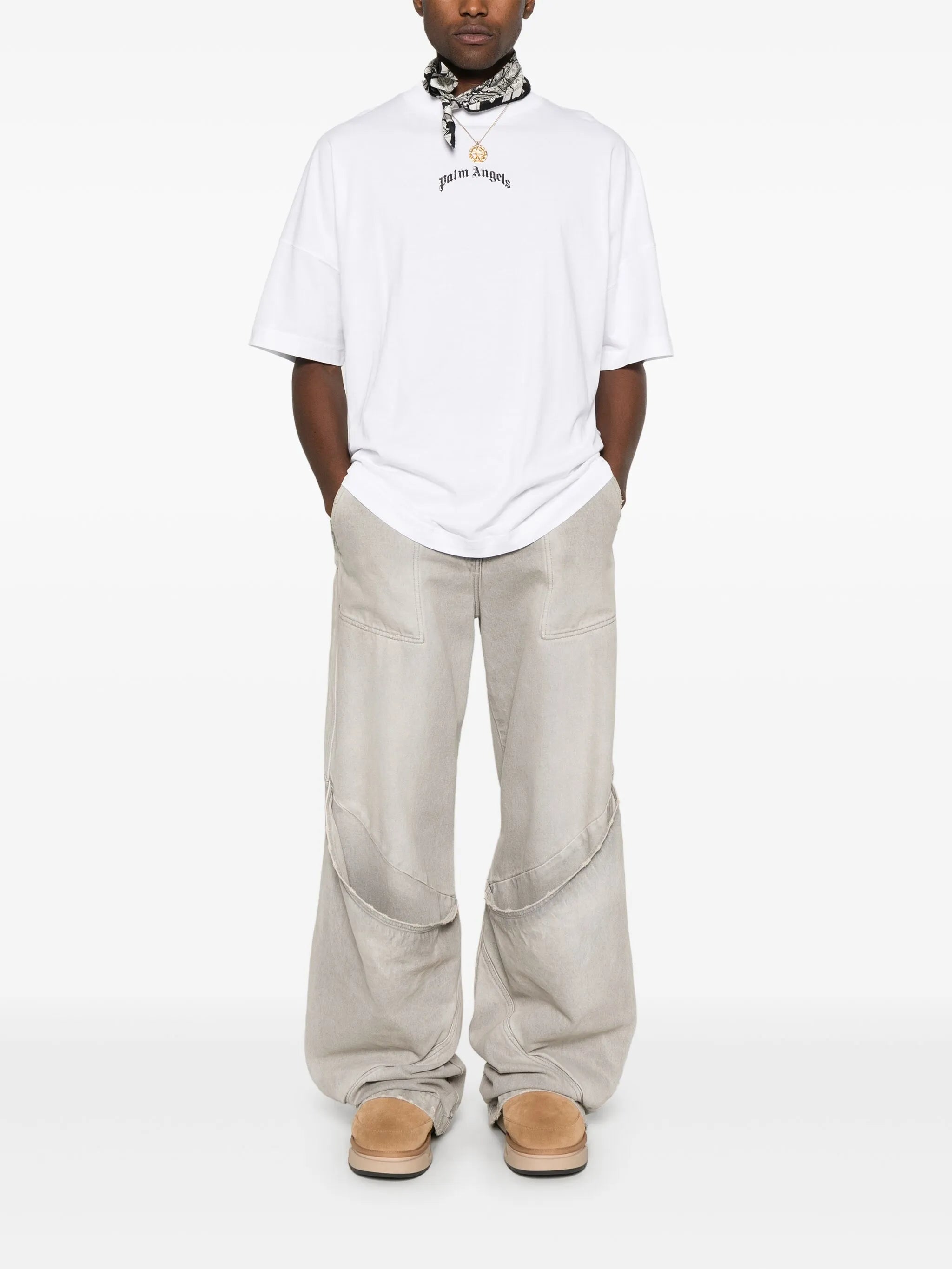T-Shirt mit gebogenem Logo