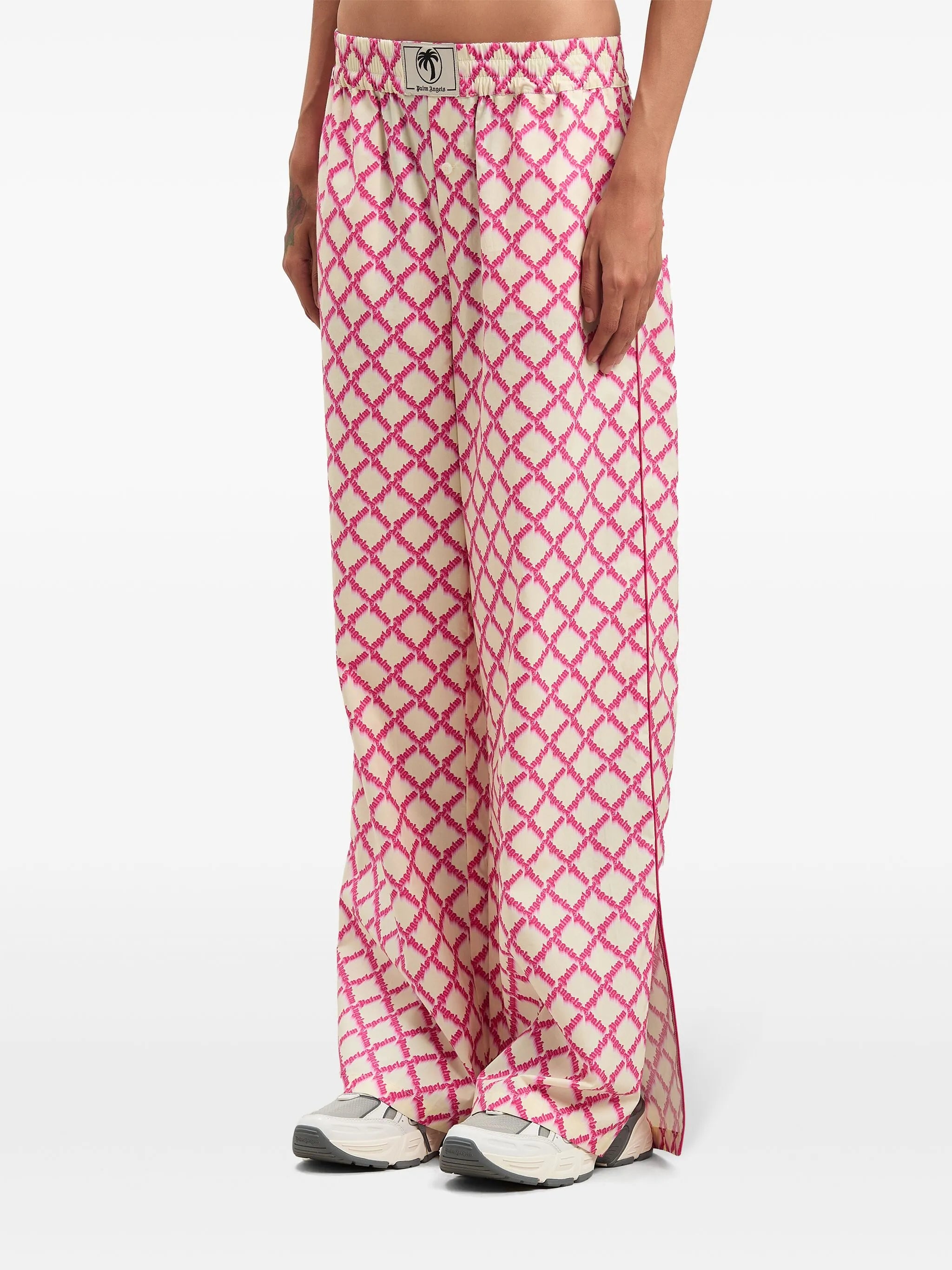 Hose mit Logo-Schlitz