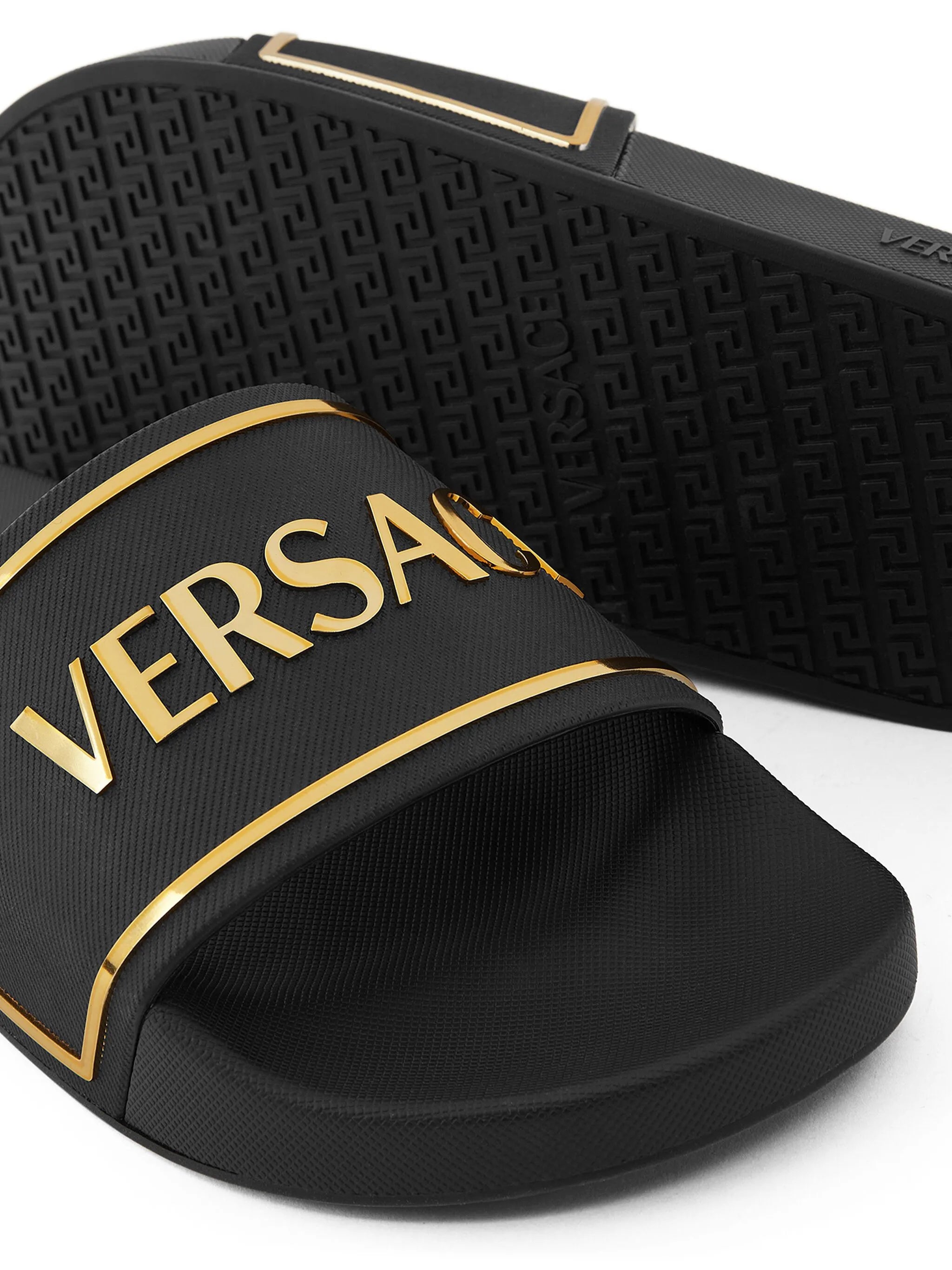 Slipper mit Logo