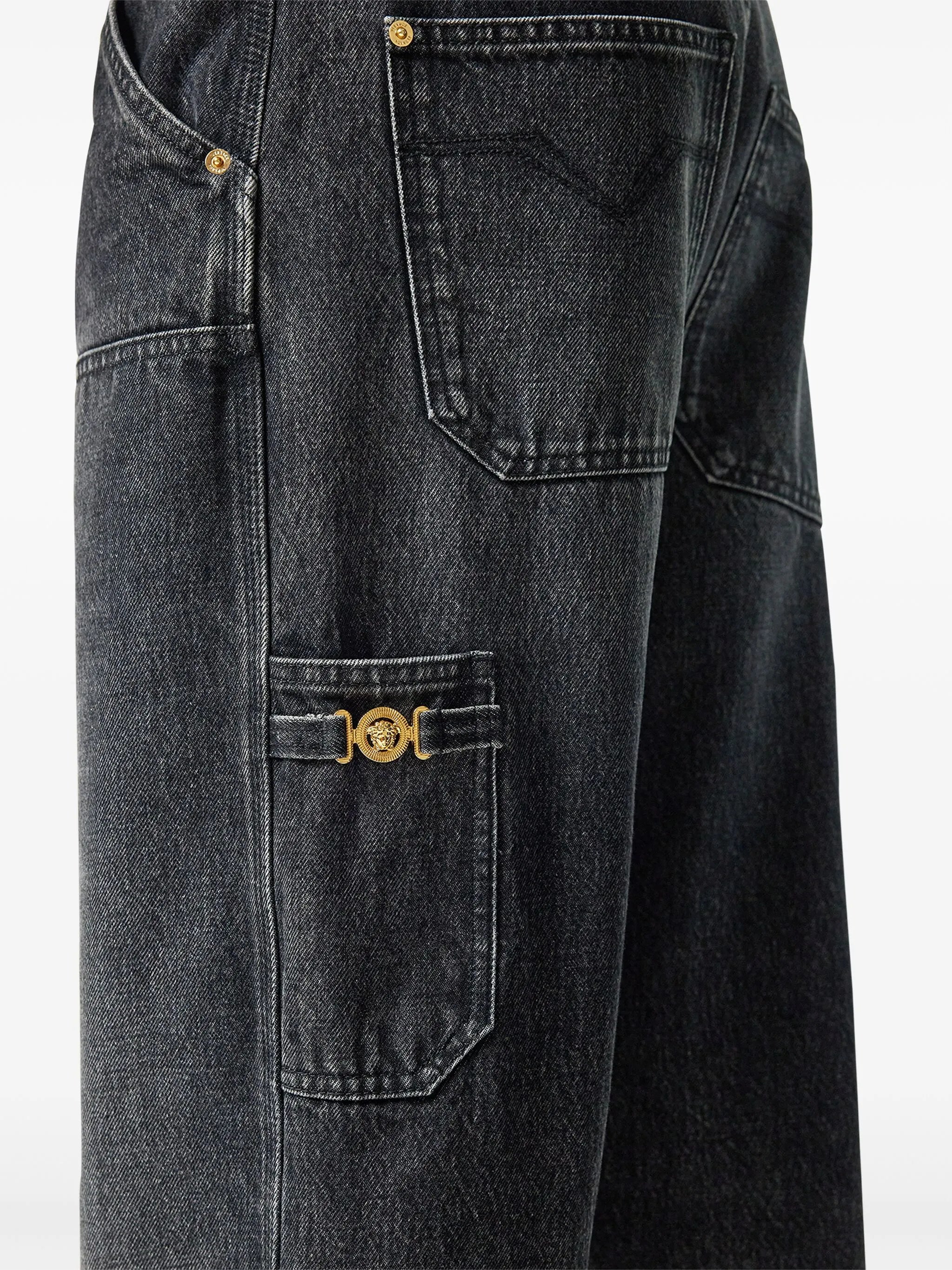 Jeans mit Logo-Patch