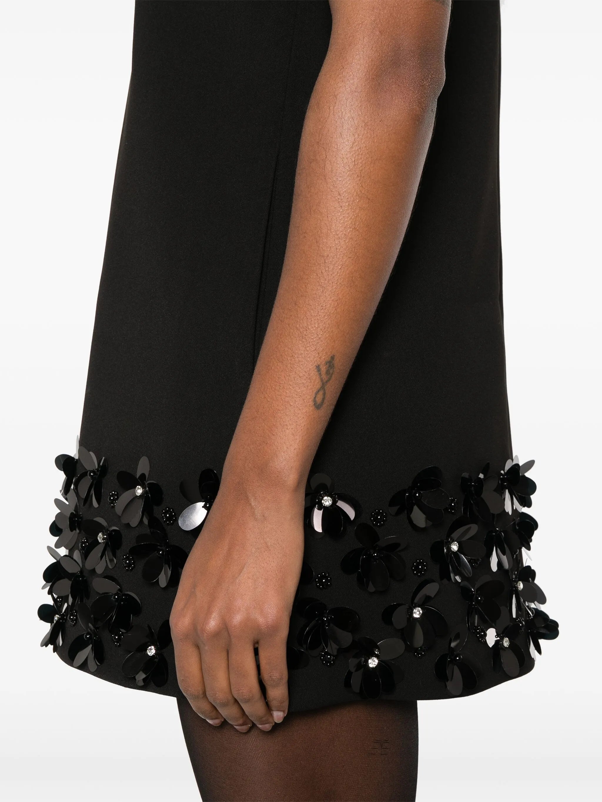 Krepp-Minikleid mit 3D-Pailletten