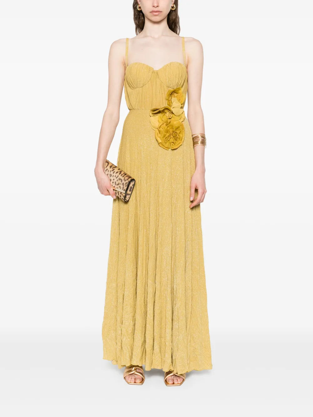 Abendkleid mit Blumenapplikation