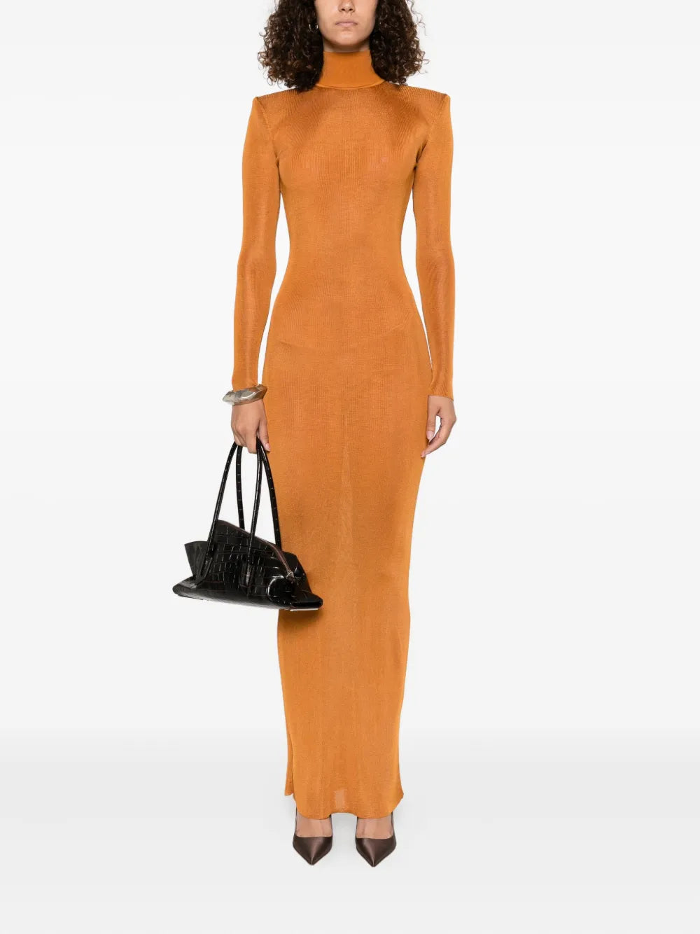 Langärmeliges Kleid mit Stehkragen