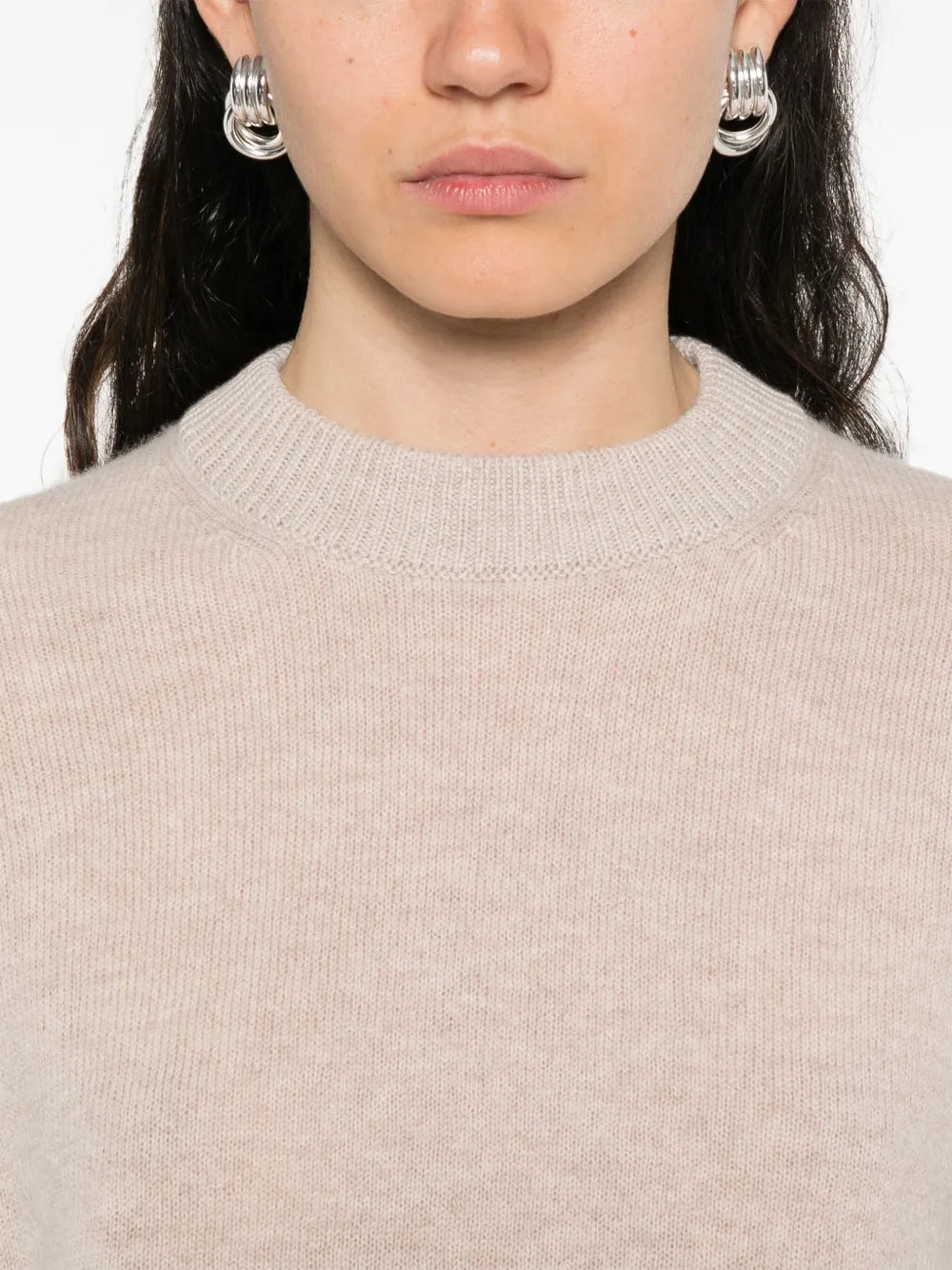 sweater with round neckline
