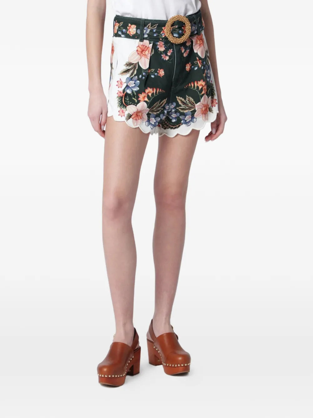 Shorts with pearl belt