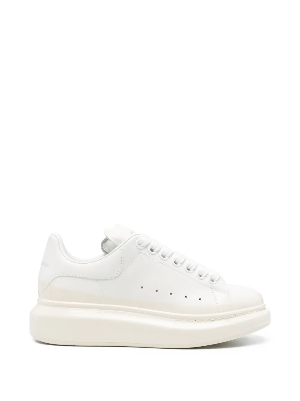 Sneakers with platform sole