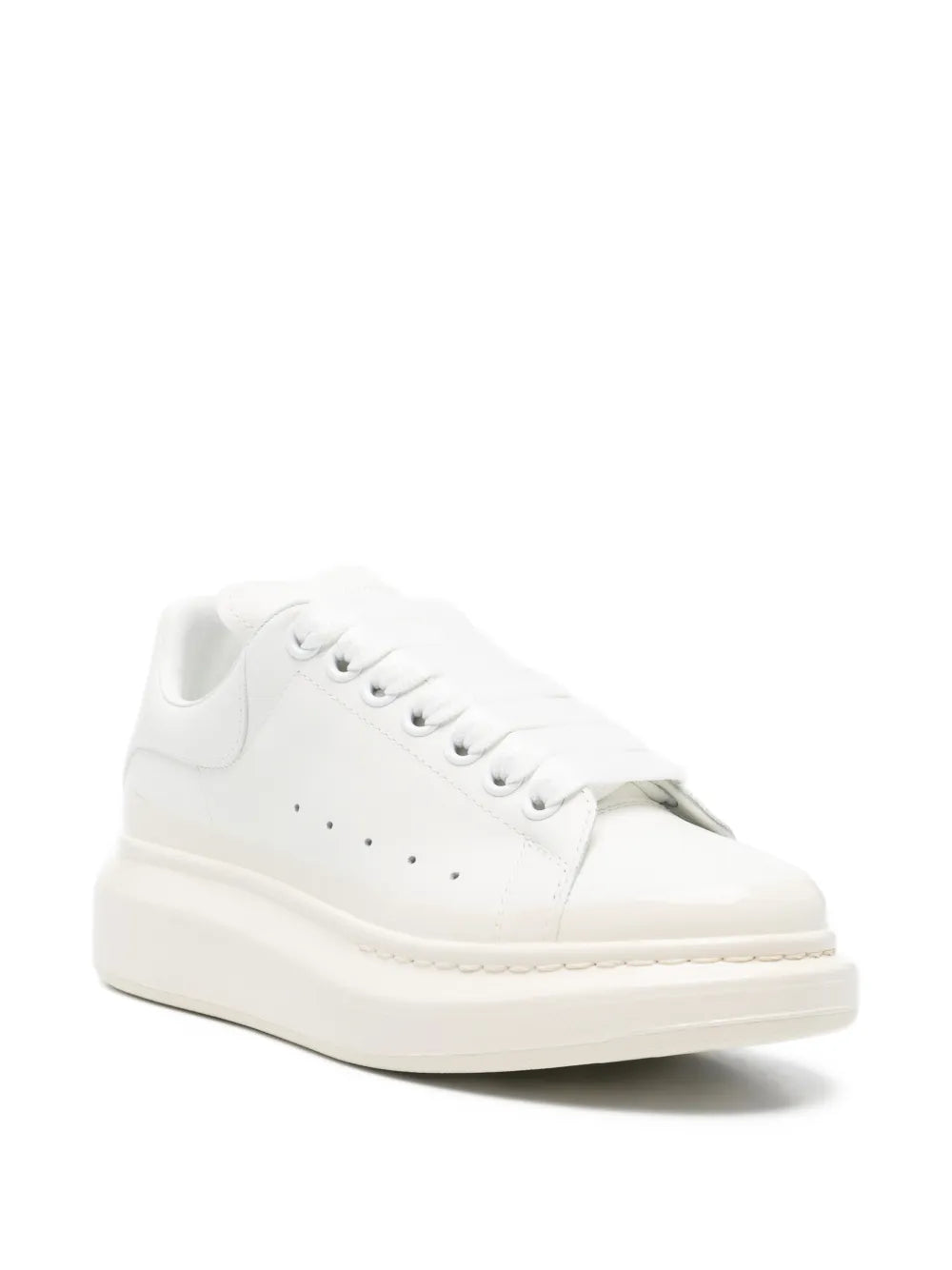 Sneakers with platform sole