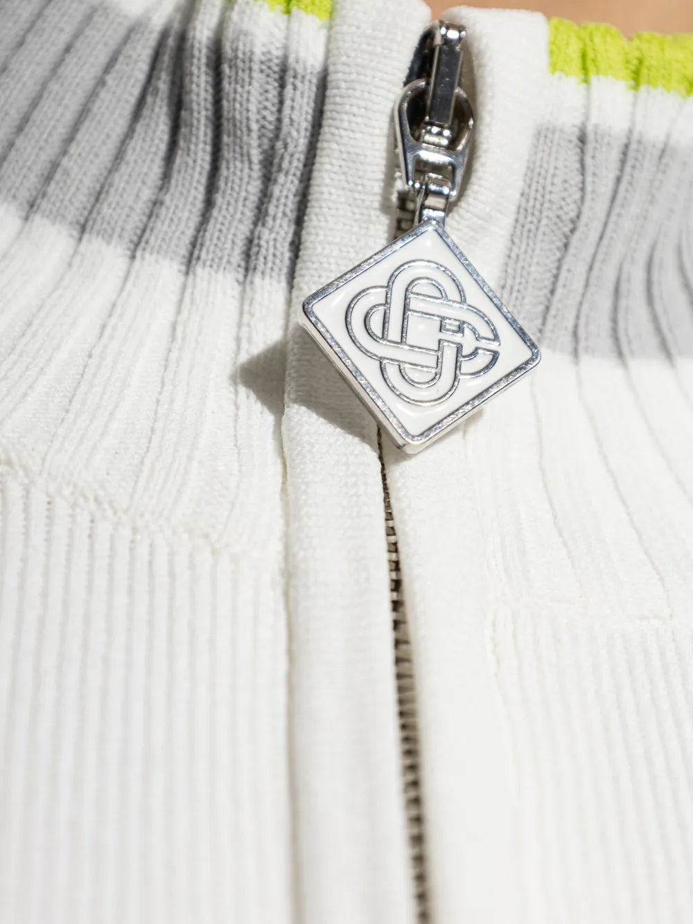 Cardigan with zipper