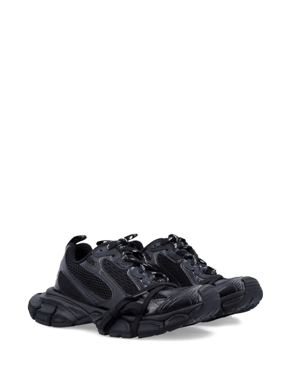 3XL sneakers in black