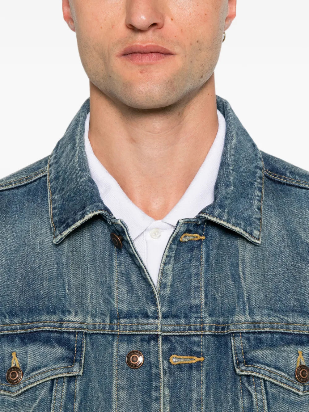 Ausgeblichene Jeansjacke
