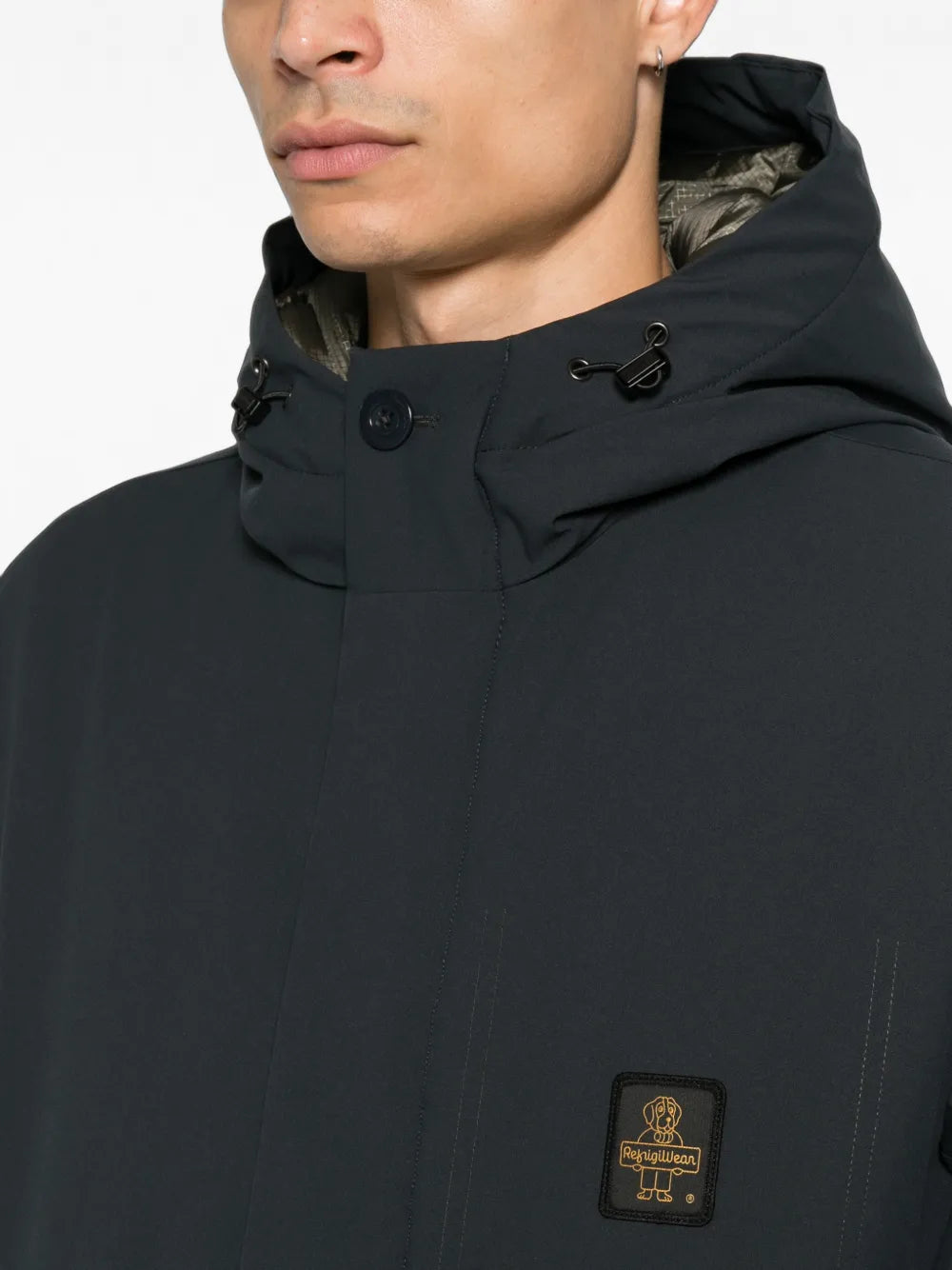 Jacke mit Kapuze und Logo-Patch