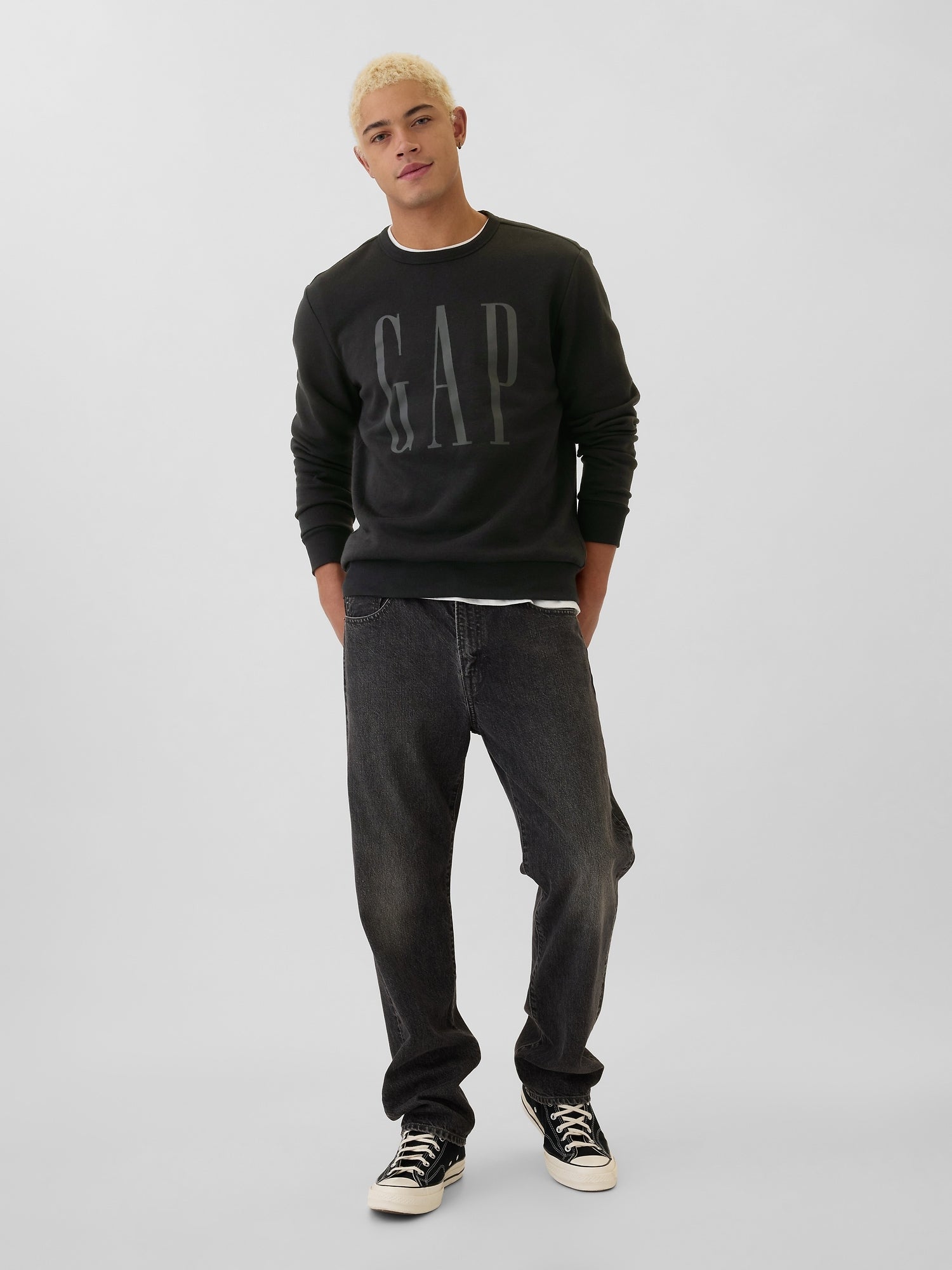 Sweatshirt with logo