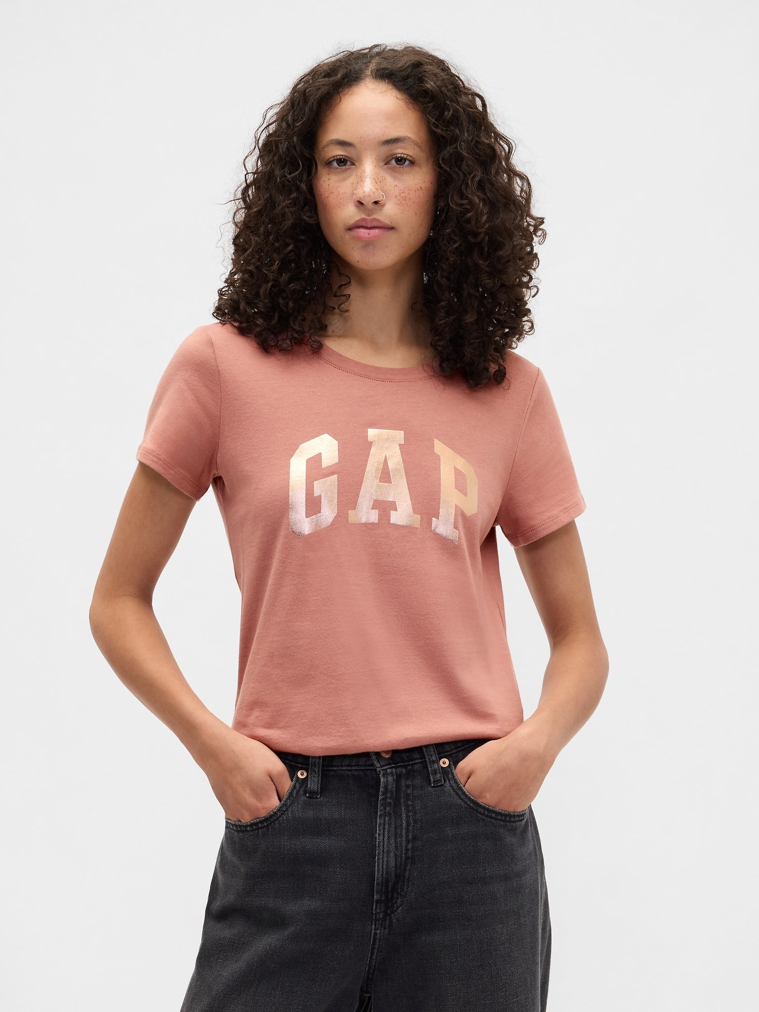T-Shirt mit GAP Logo
