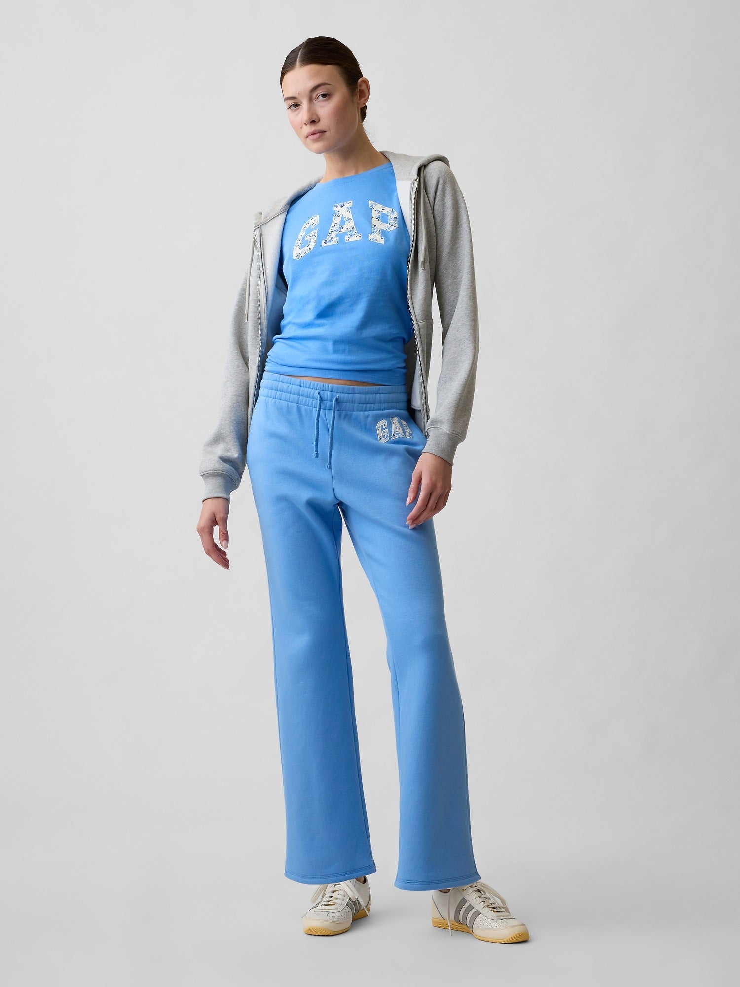 T-shirt with GAP logo