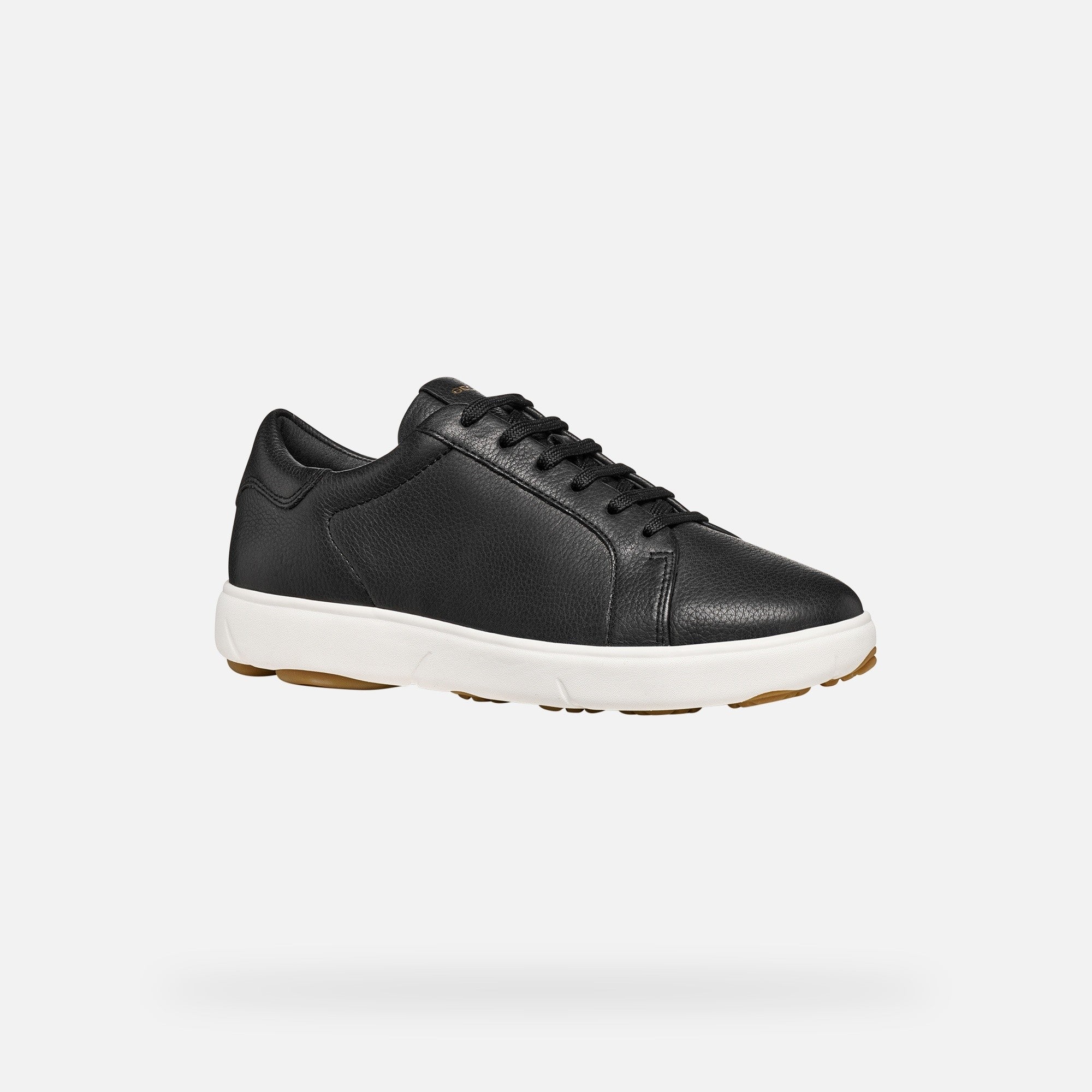 Nebula 2.0 C Sneakers