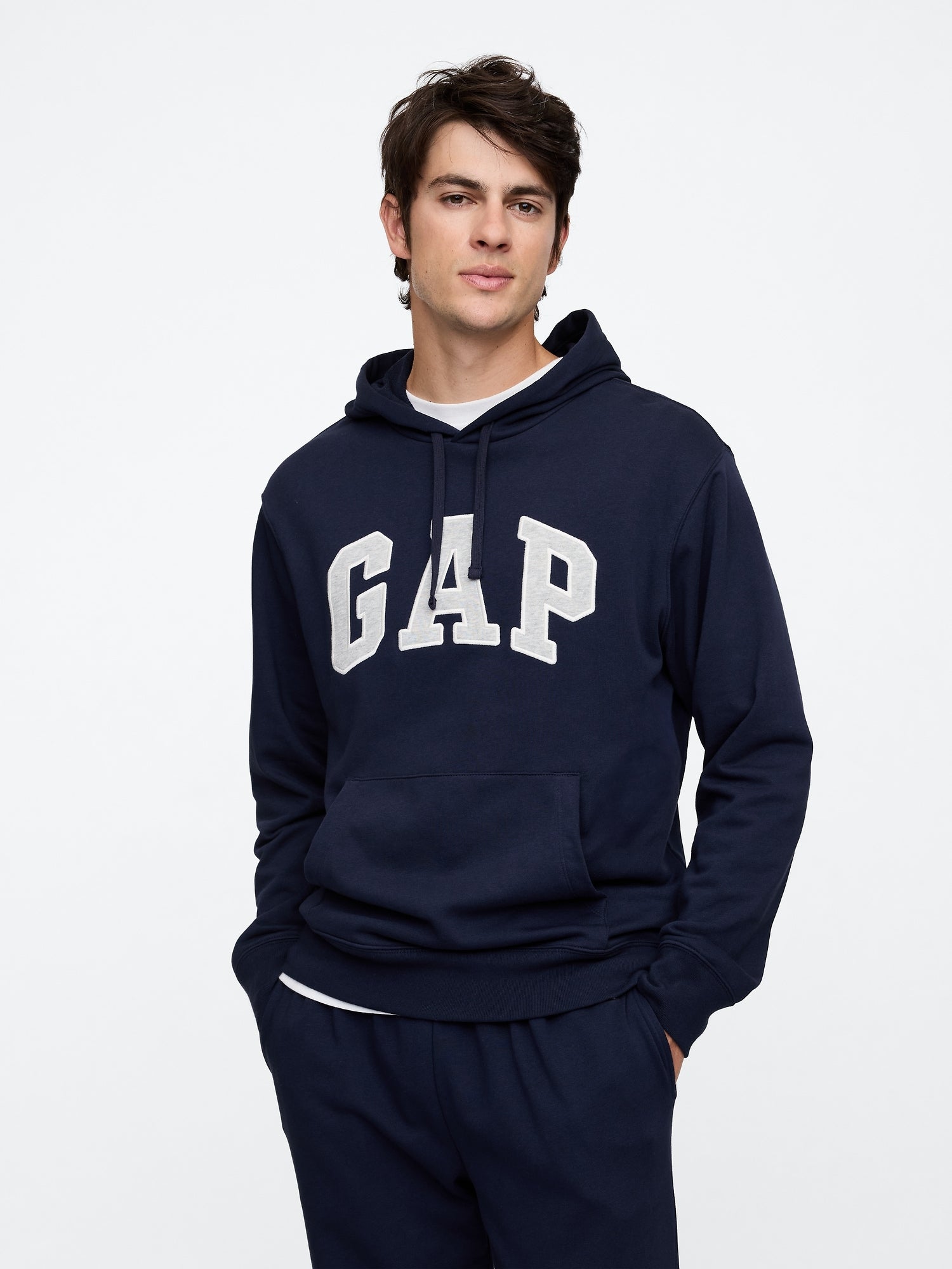 Kapuzenpullover mit Logo