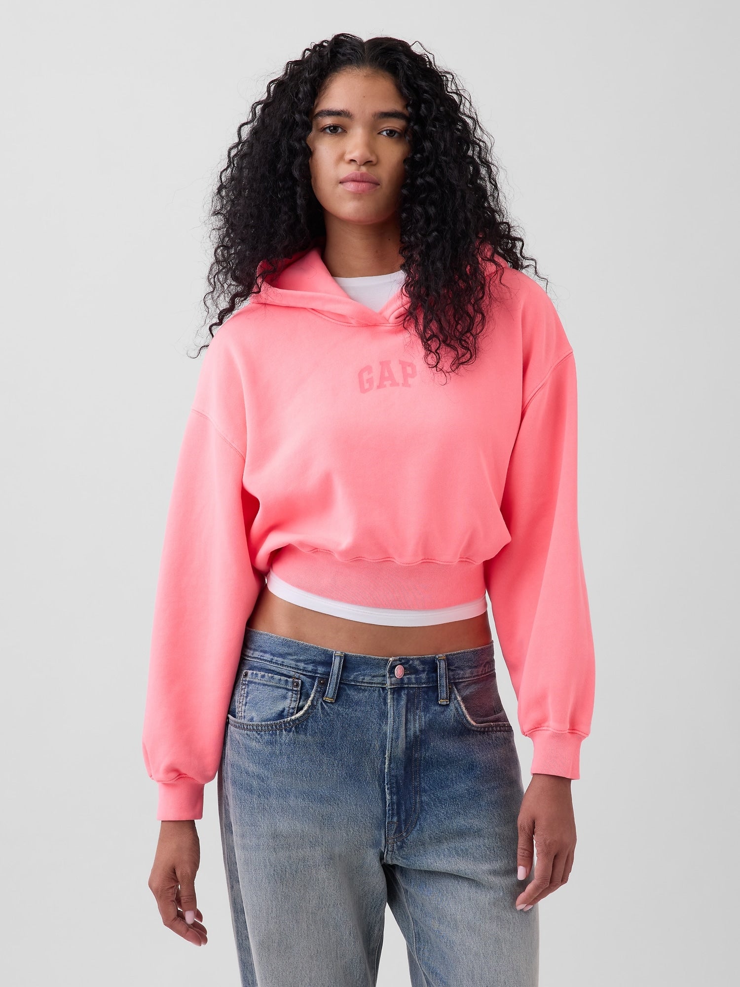 Kapuzenpullover mit Logo