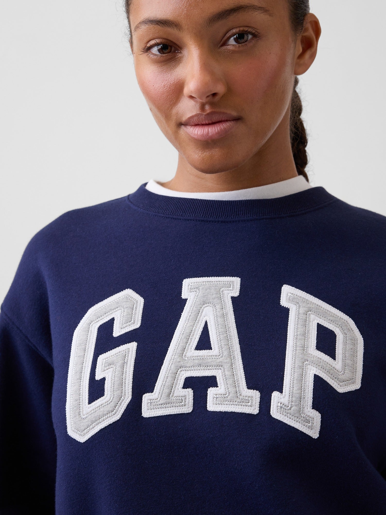Sweatshirt mit Logo