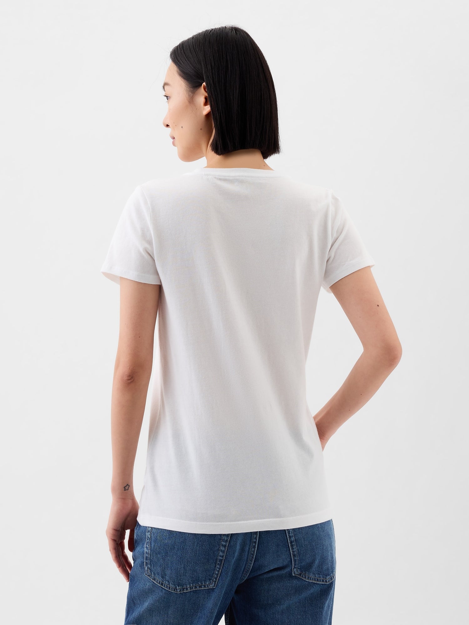 T-shirt with GAP logo