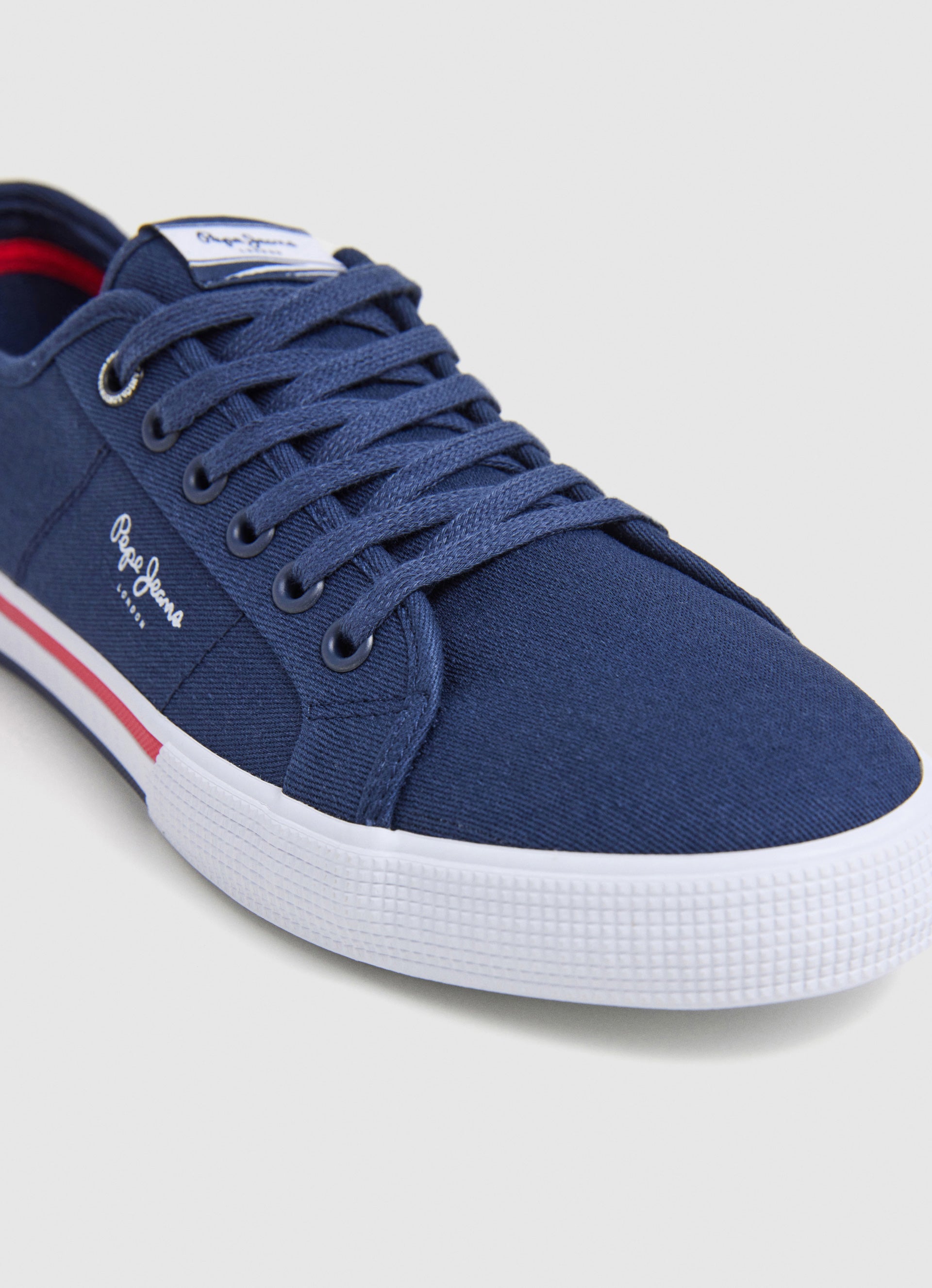 Sneakers Brady Basic