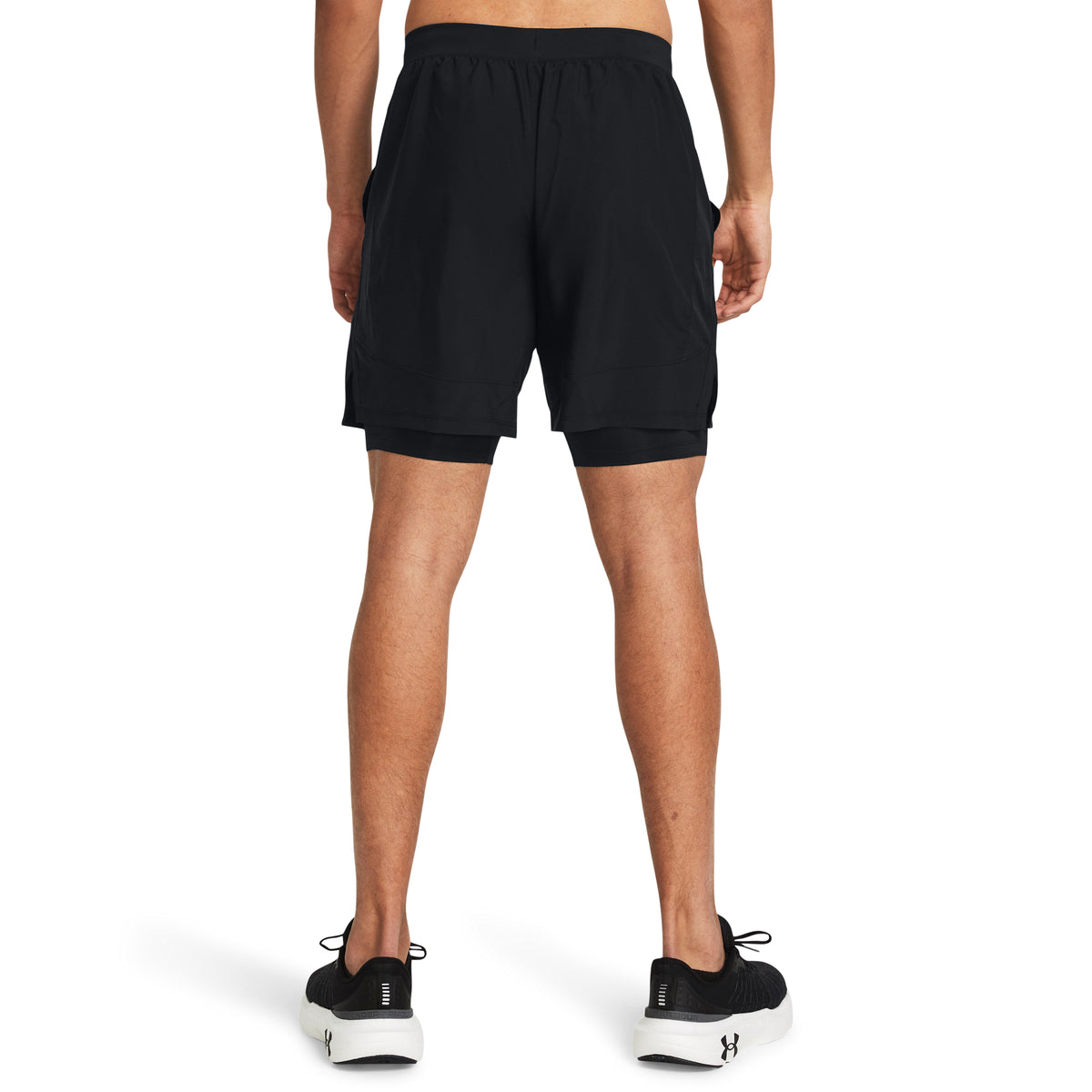 UA 2-in-1-Shorts für Herren 18 cm
