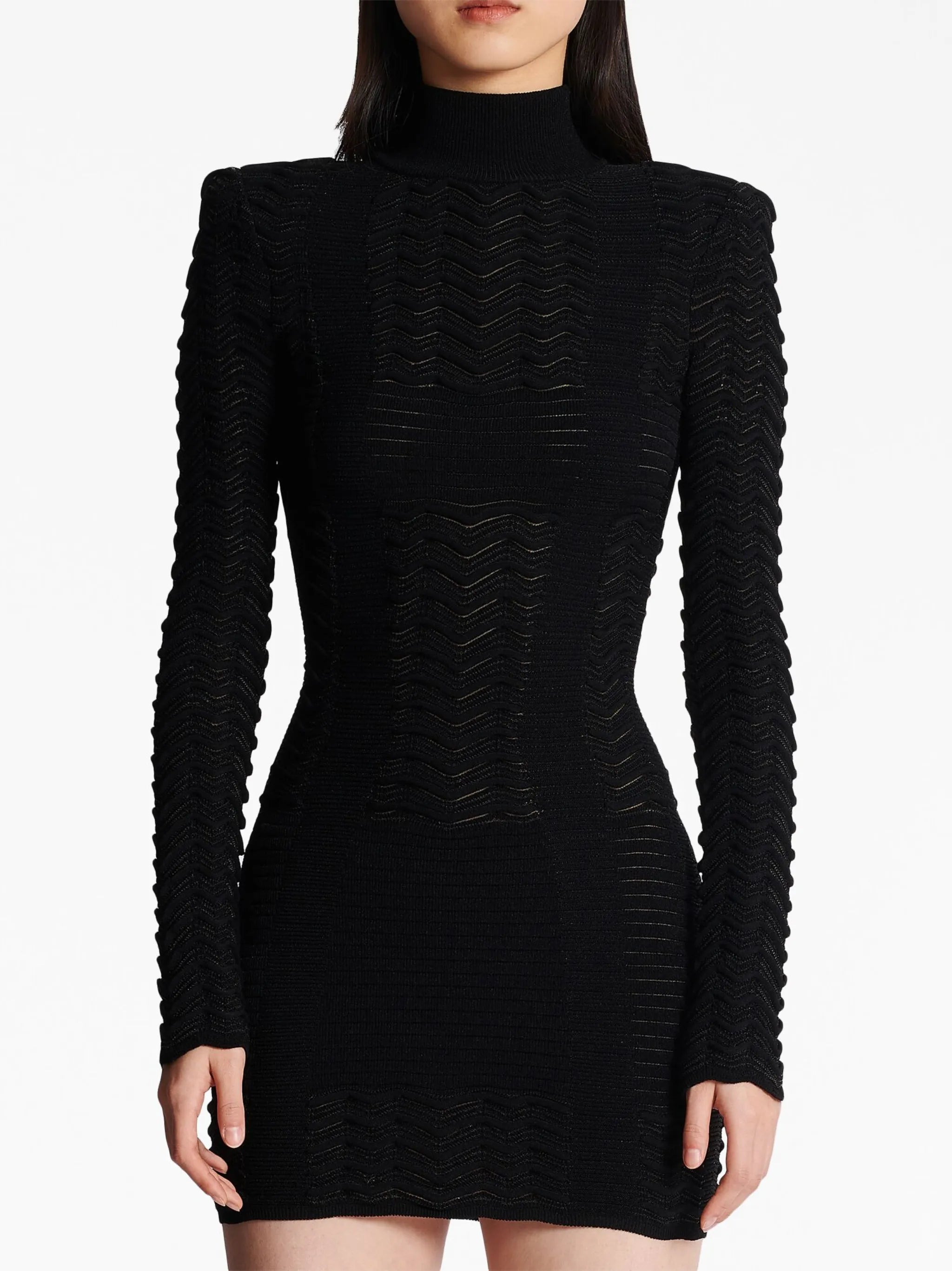Minikleid mit langen Ärmeln