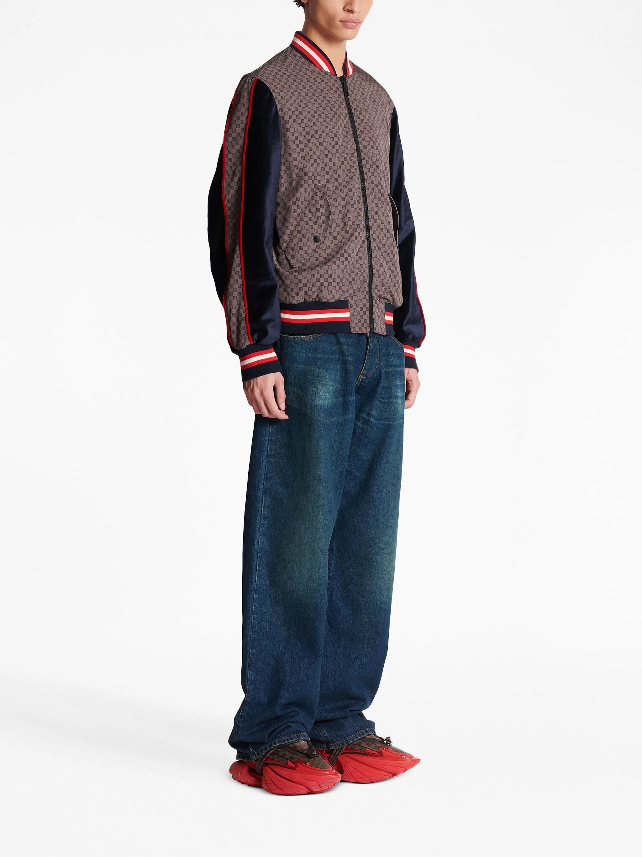 Bomberjacke mit Monogramm