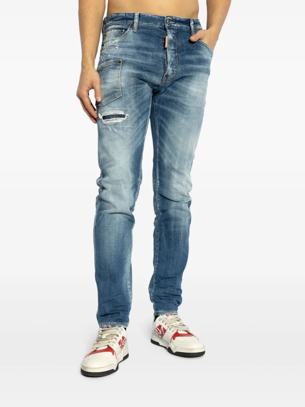 Jeans mit Logo-Patch