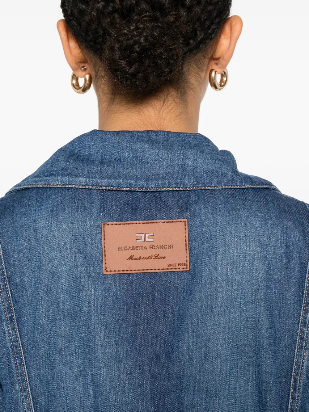 Kurzer Jeans-Overall mit Gürtel