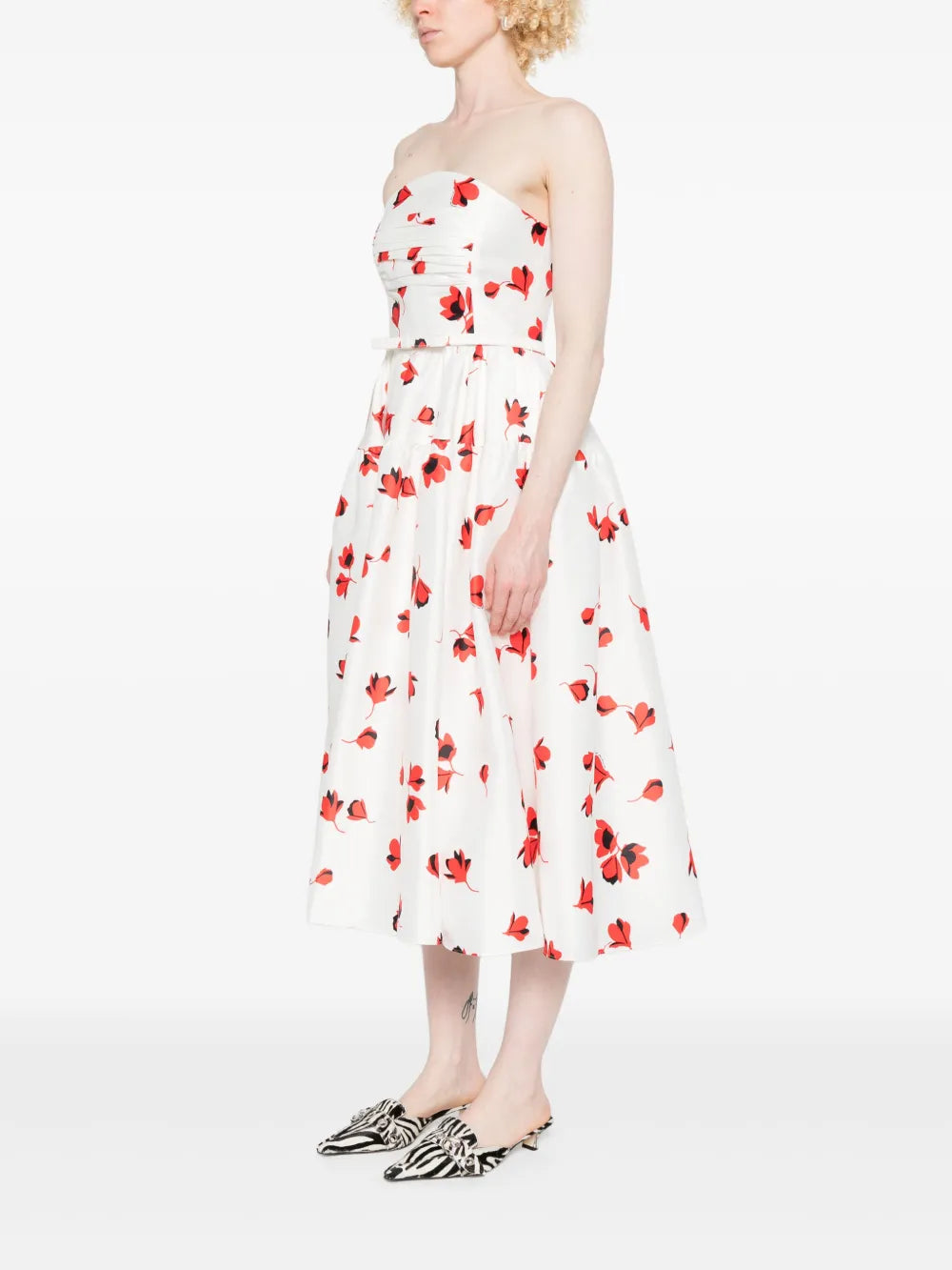 Dress made of taffeta with floral print