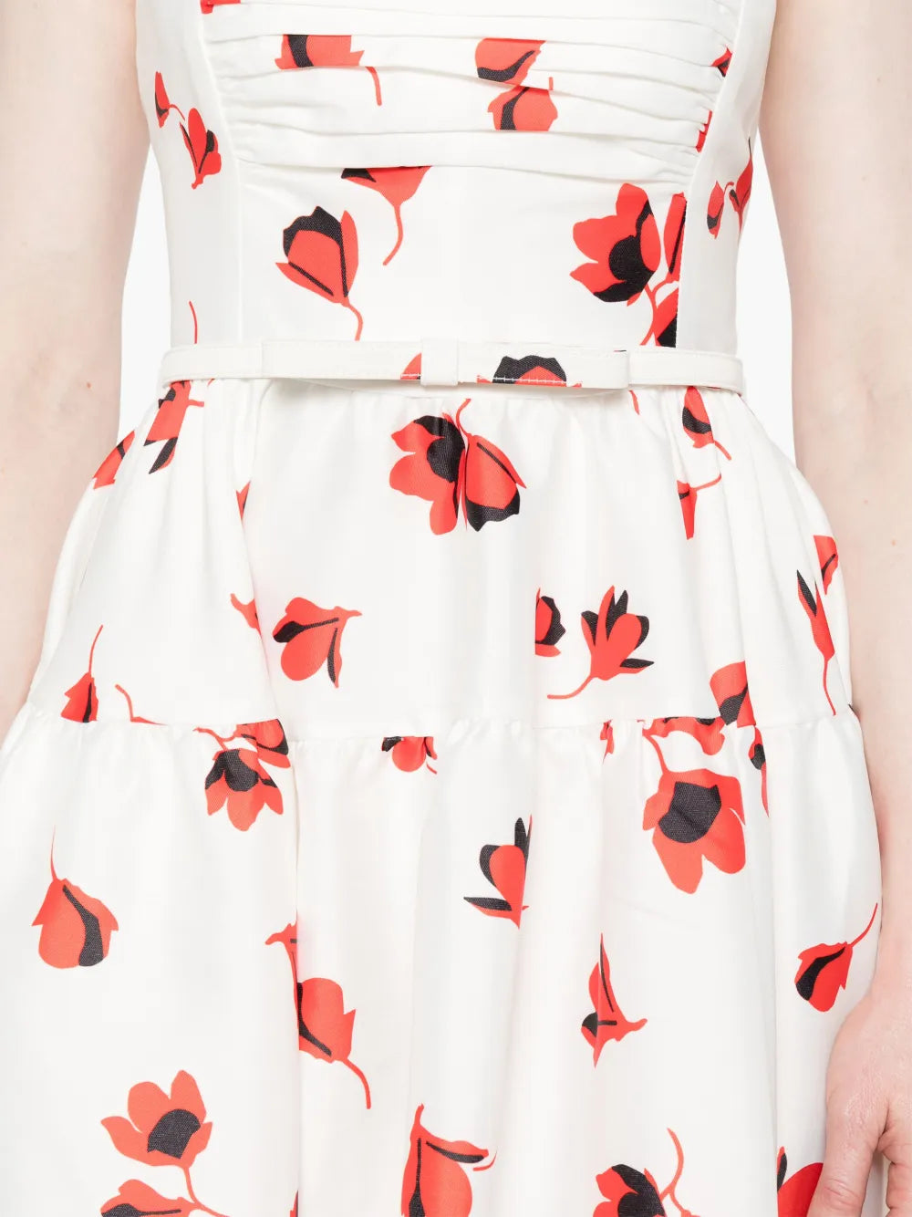 Dress made of taffeta with floral print