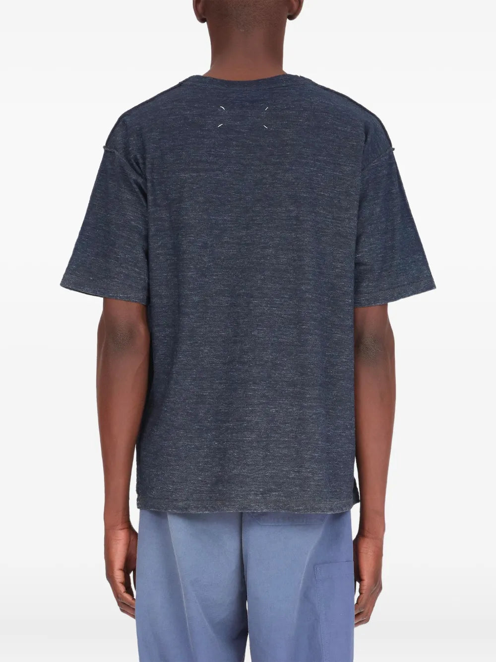 T-Shirt mit Ziernähten