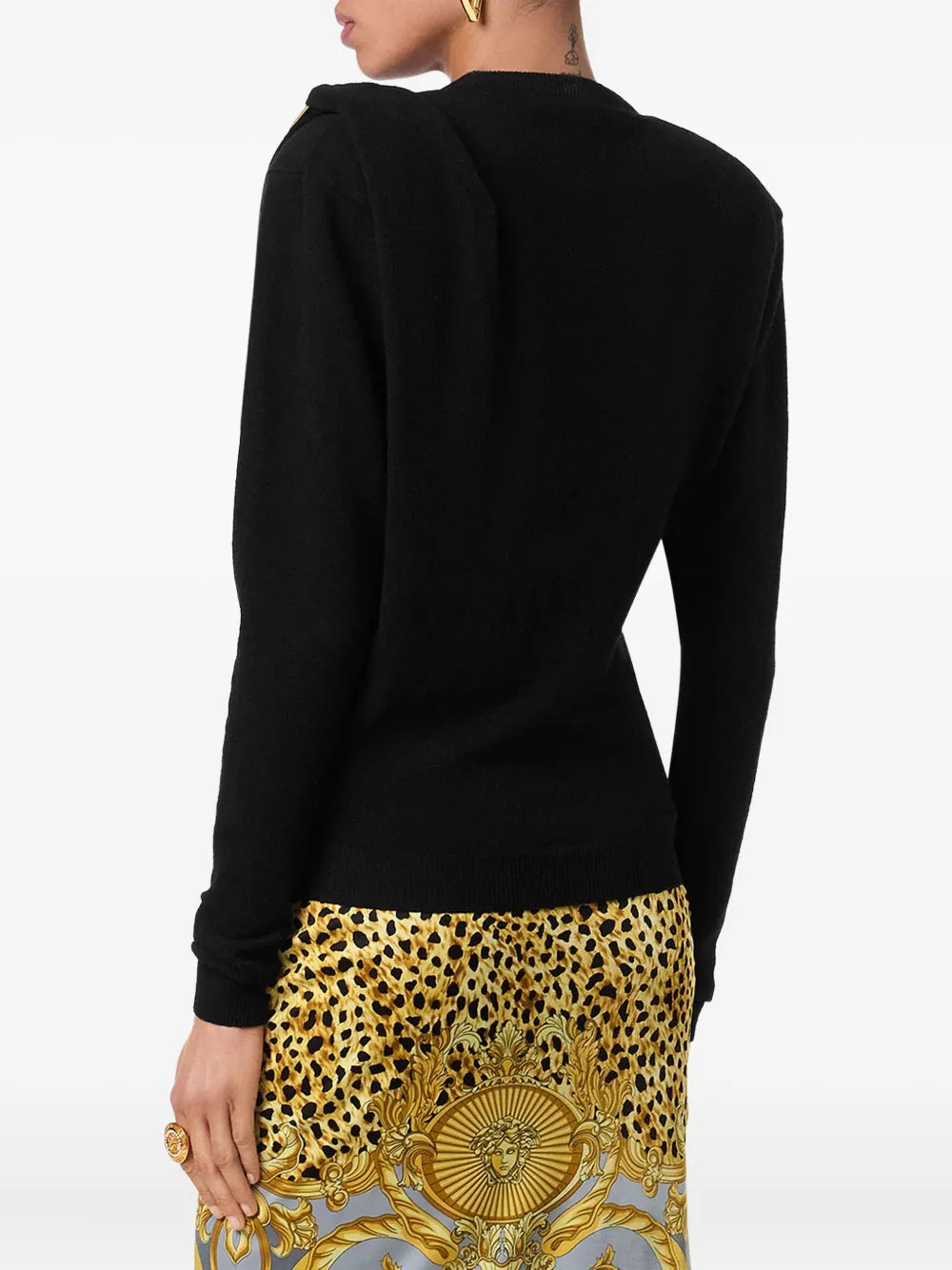 Pullover mit Schnalle