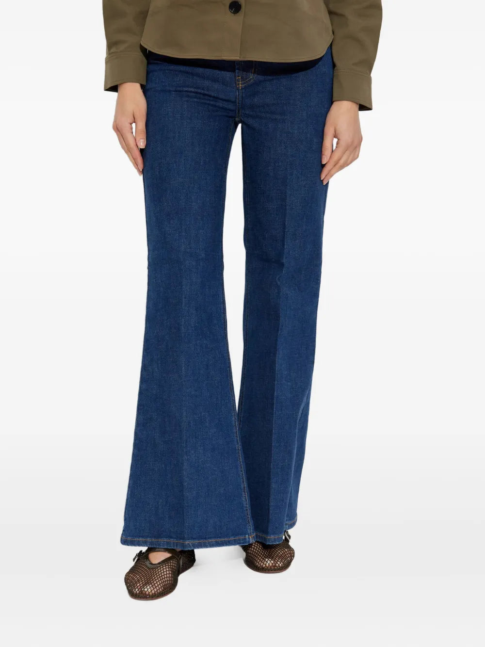 Jeans with flared legs