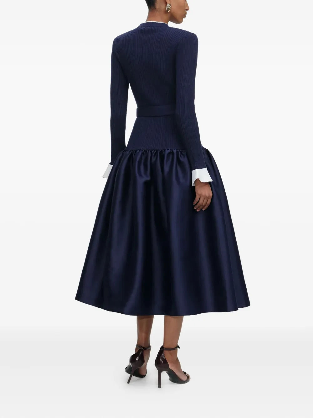 Midi-Kleid mit Gürtel